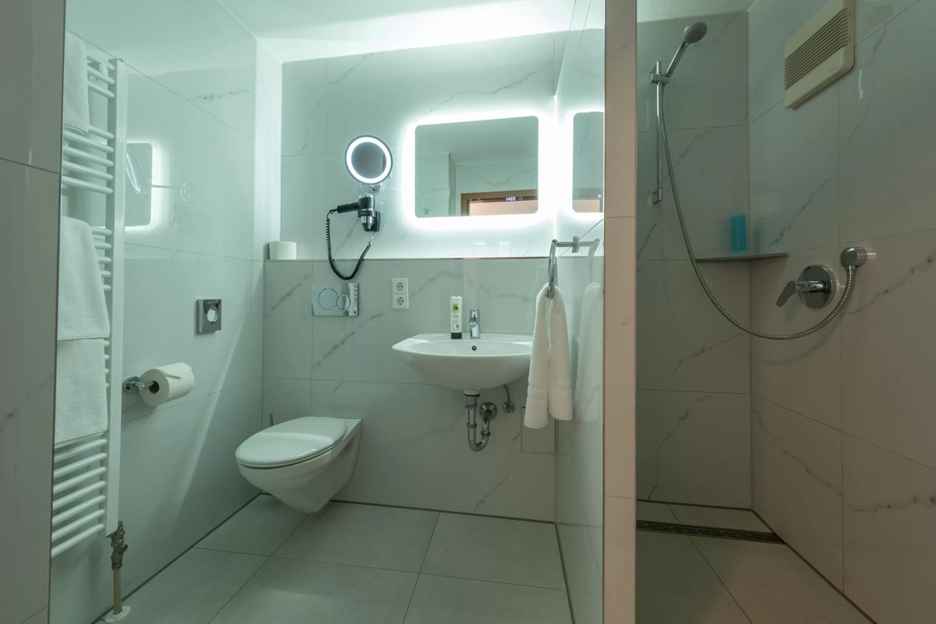 Bathroom in Hotel Bär