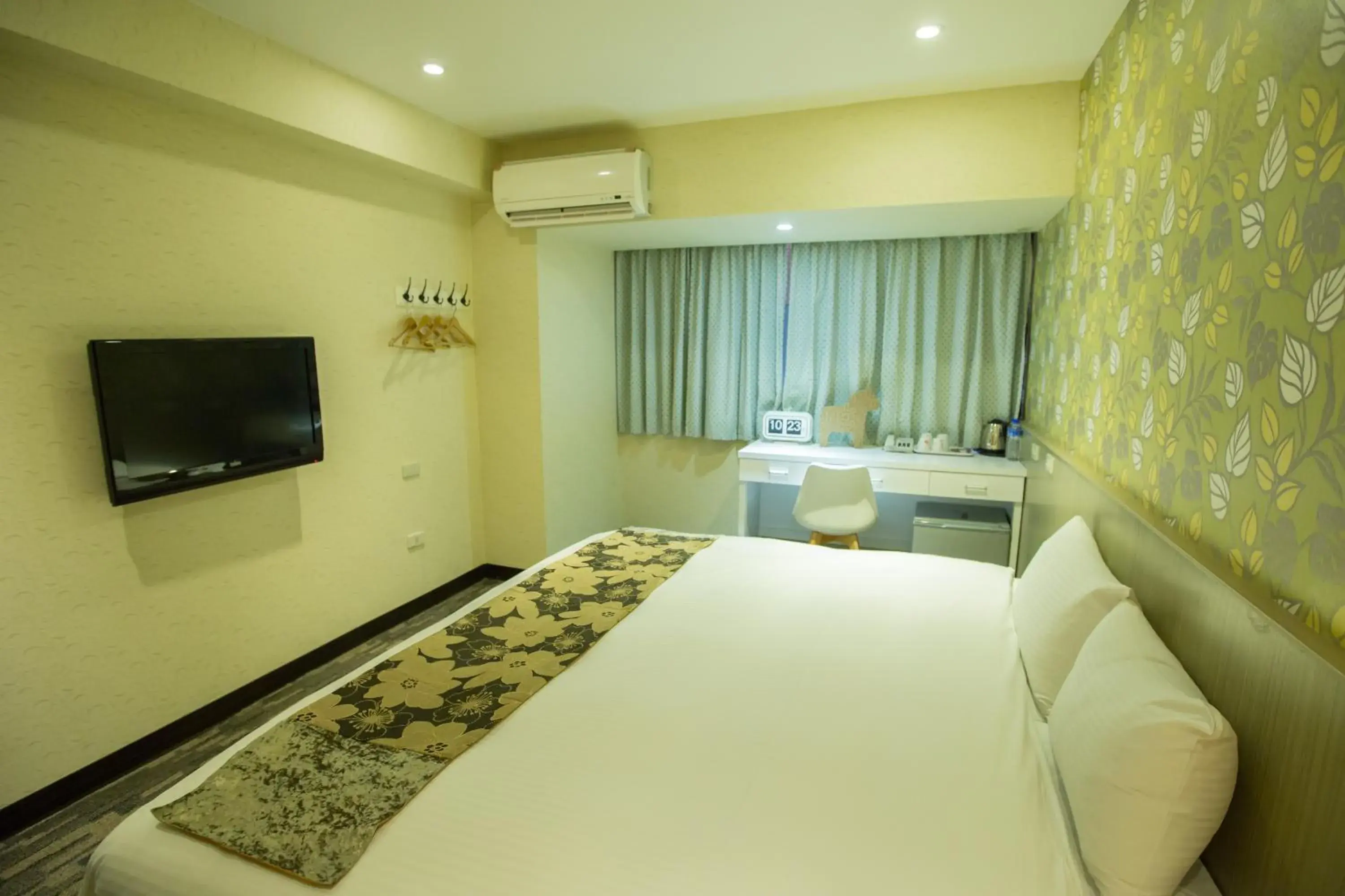 Bed in Ximen Relite Hotel