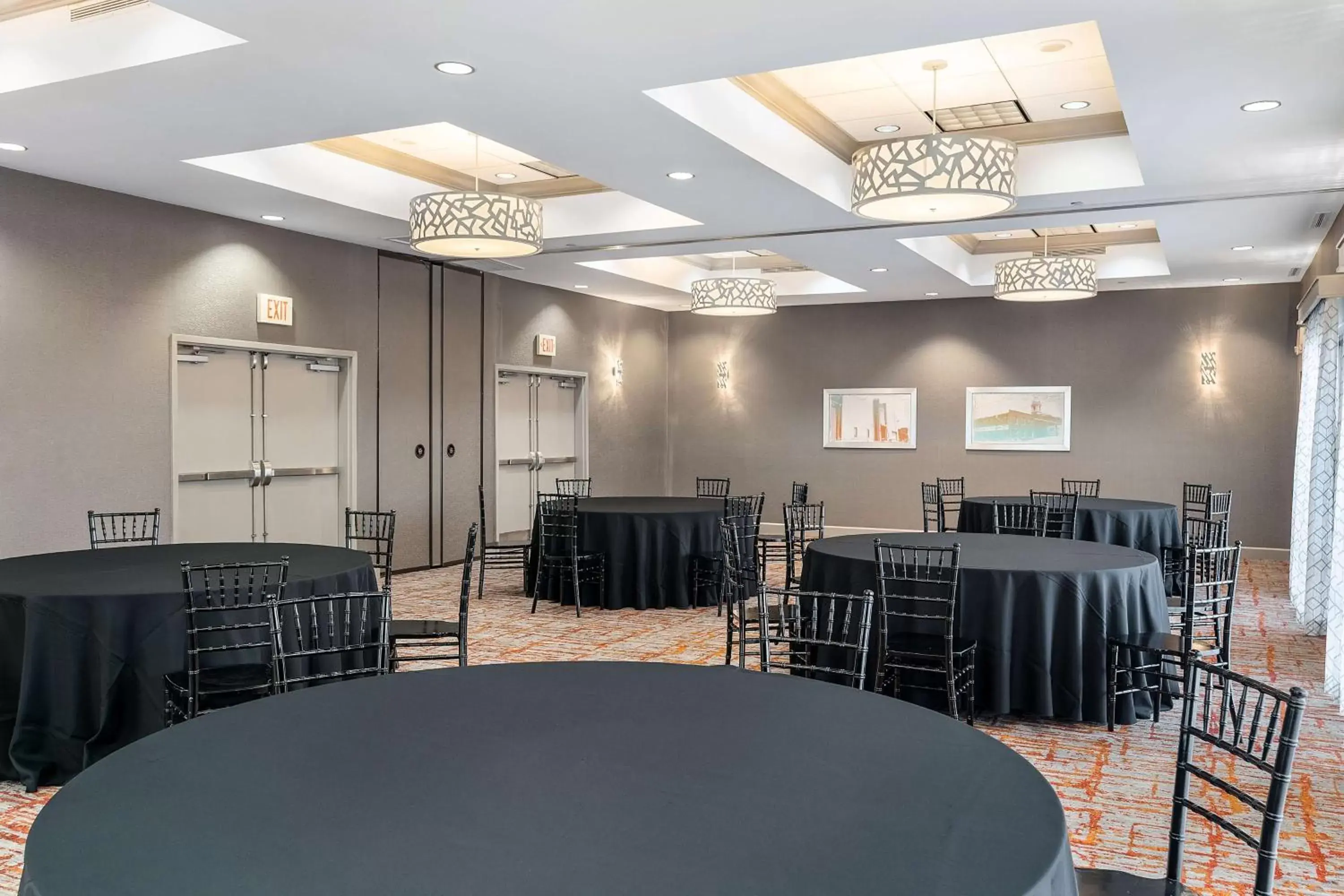 Meeting/conference room, Restaurant/Places to Eat in Hampton Inn - Springfield