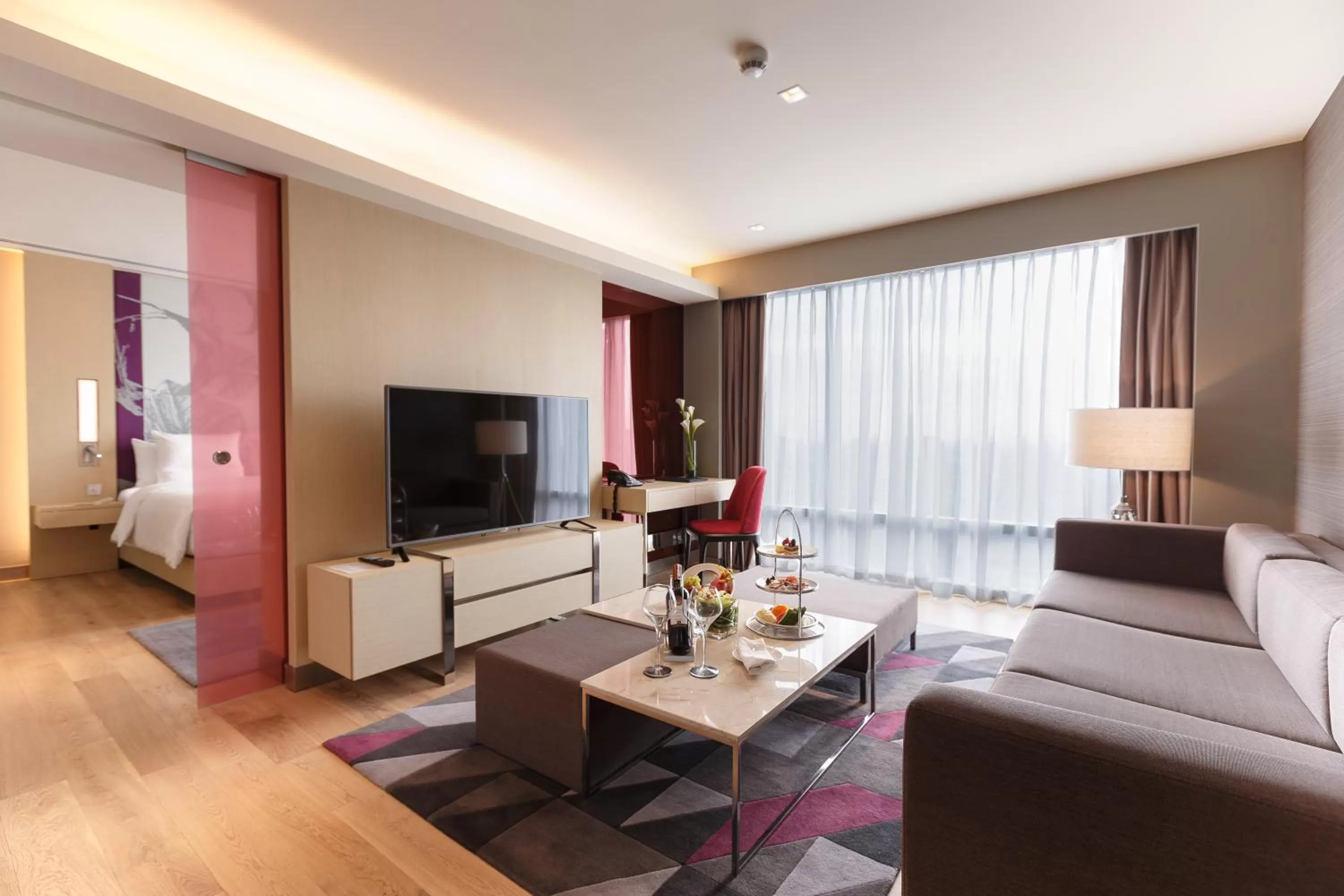 Living room in Novotel Manila Araneta City Hotel