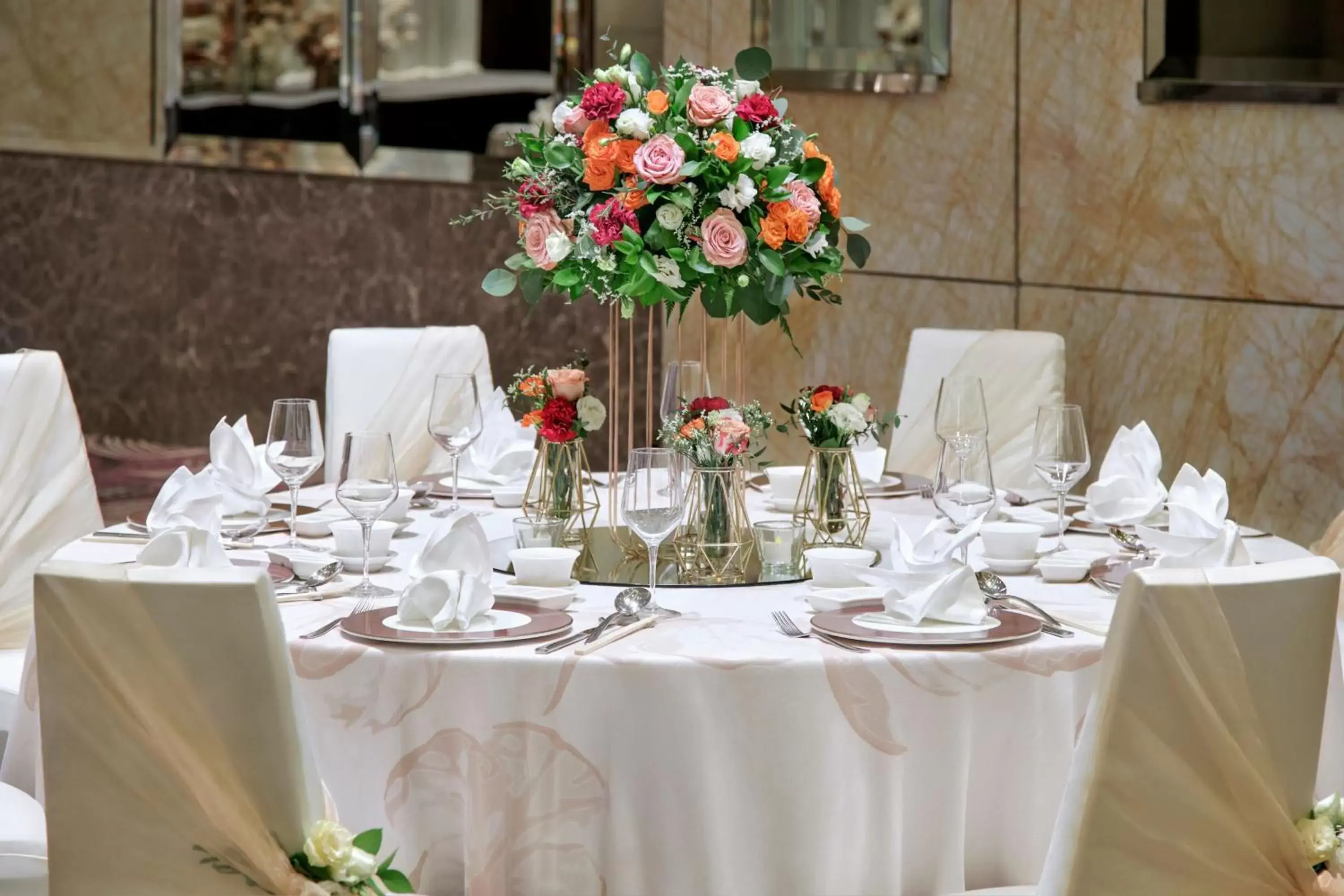Banquet/Function facilities, Restaurant/Places to Eat in The Westin Singapore