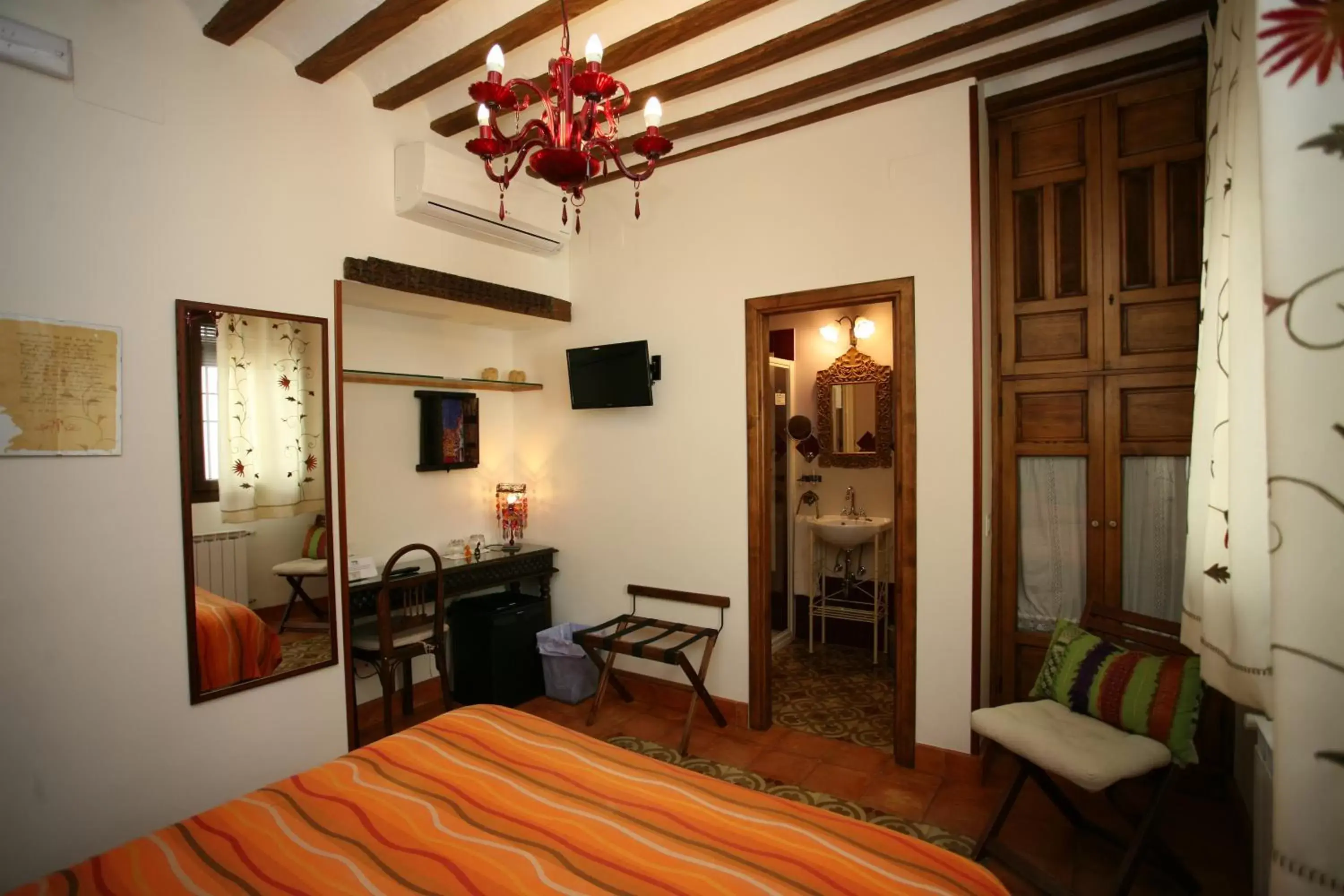 Photo of the whole room, Bed in Hotel Boutique La Morada de Juan de Vargas