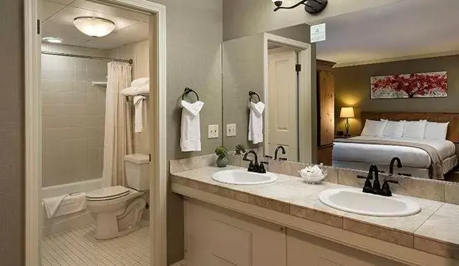 Bathroom in Sea Pines Golf Resort