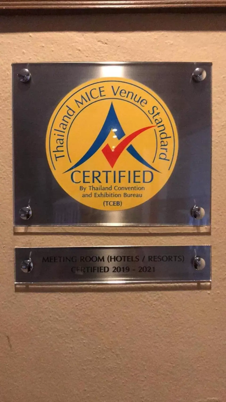 Certificate/Award in Long Beach Cha-Am Hotel