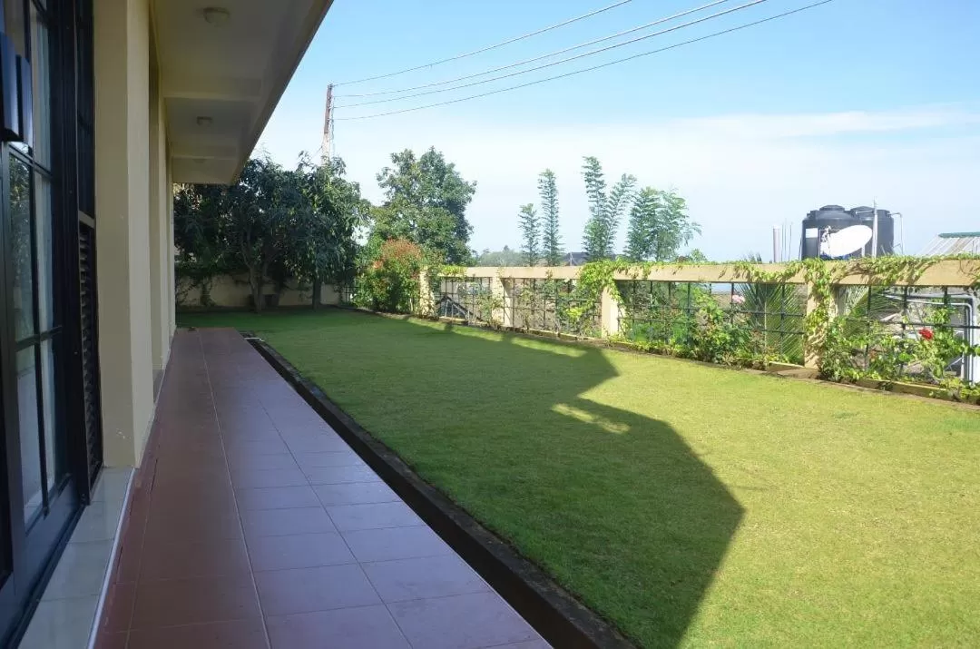 View (from property/room), Garden in Kandy Unique Hotel