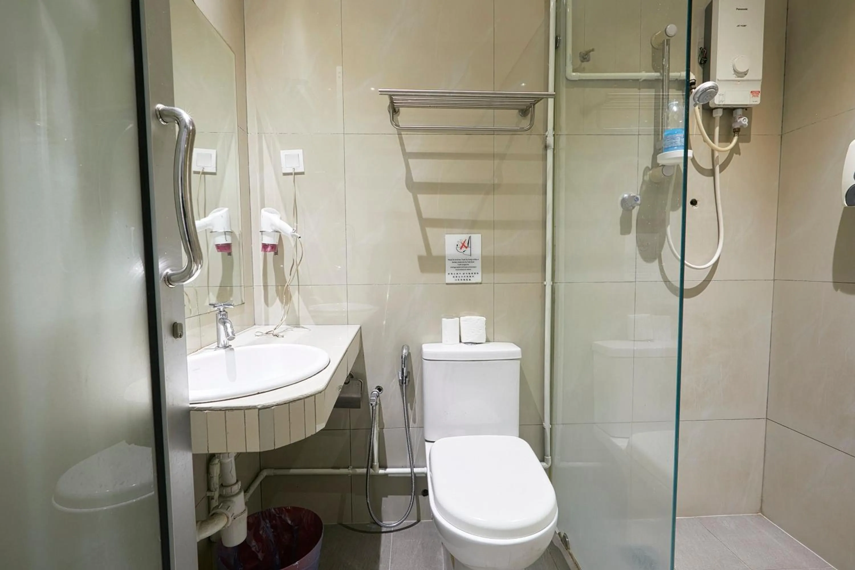 Bathroom in D'New 1 Hotel Near Sunway Pyramid, 6 Min Only