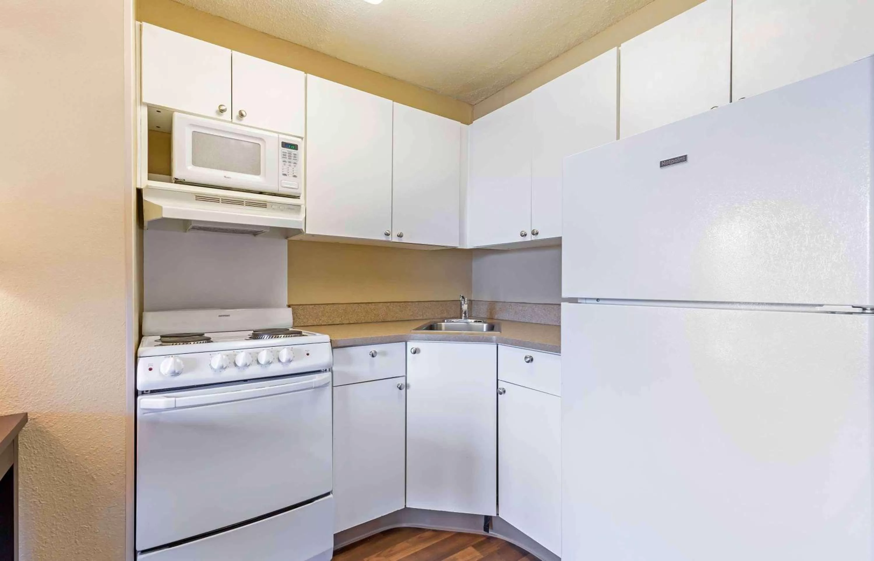 Bedroom in Extended Stay America Suites - Washington, DC - Gaithersburg - South