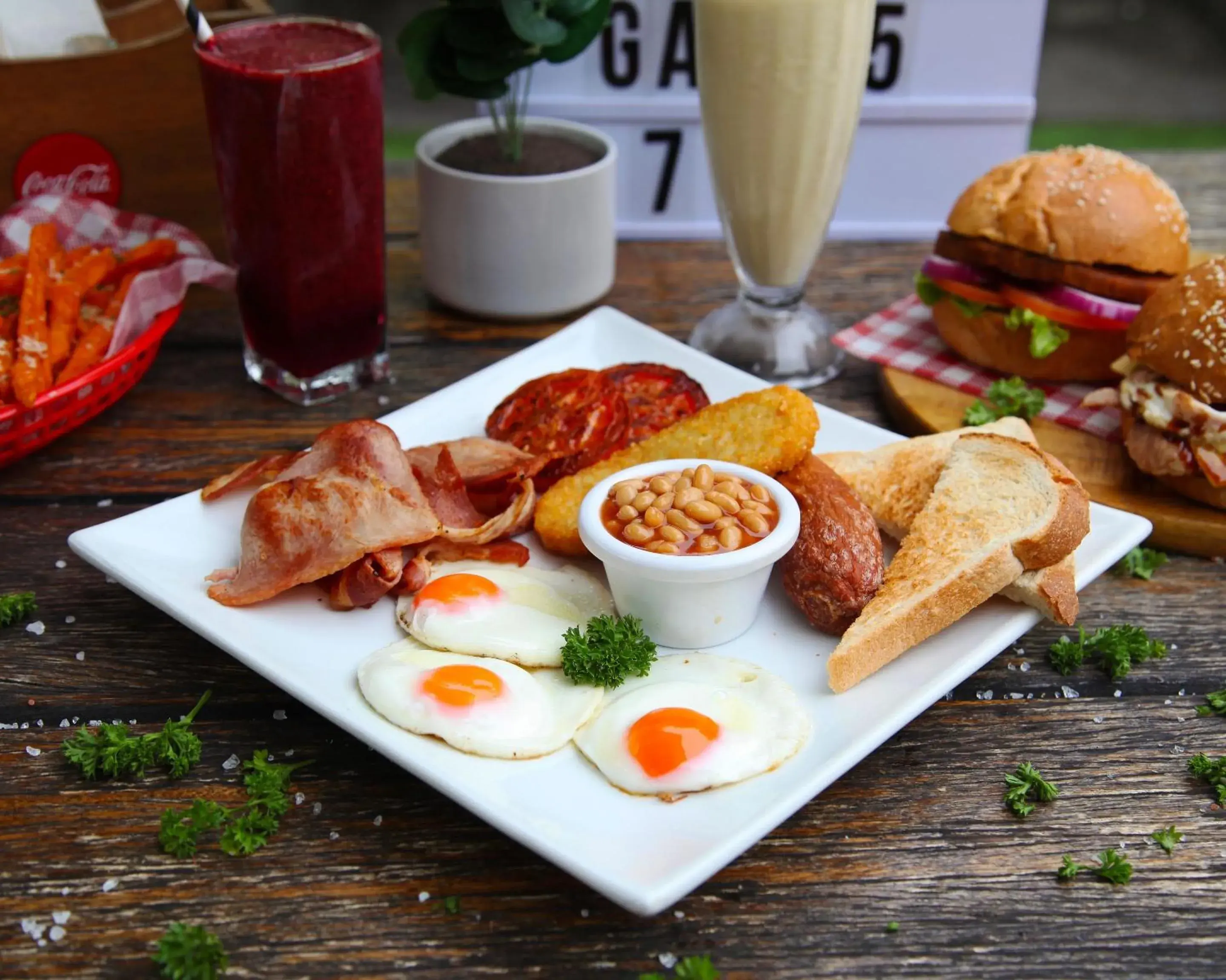 English/Irish breakfast, Breakfast in Backpackers In Paradise