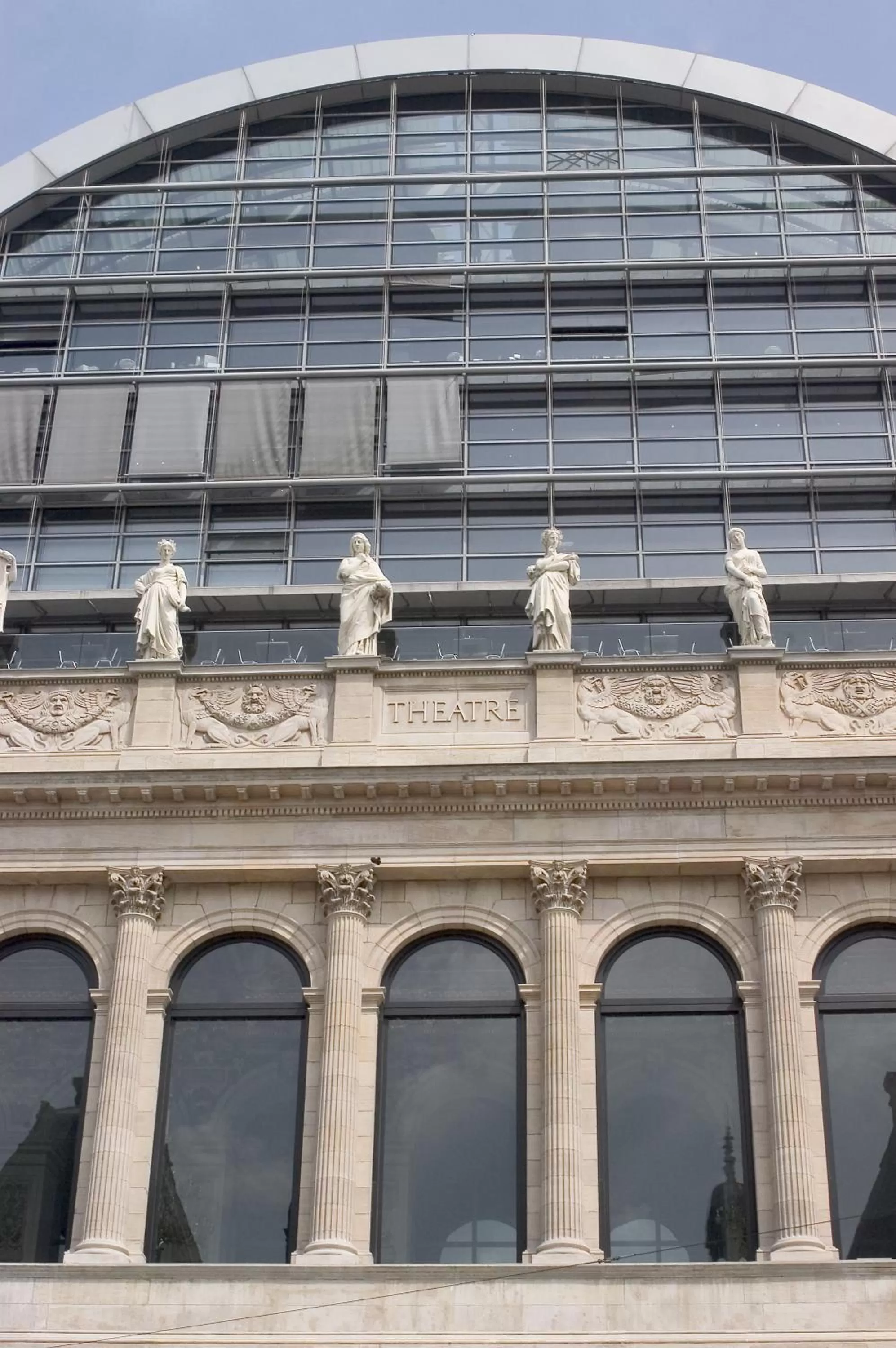 Nearby landmark in Grand Hotel des Brotteaux Lyon Ctre - Handwritten Collection