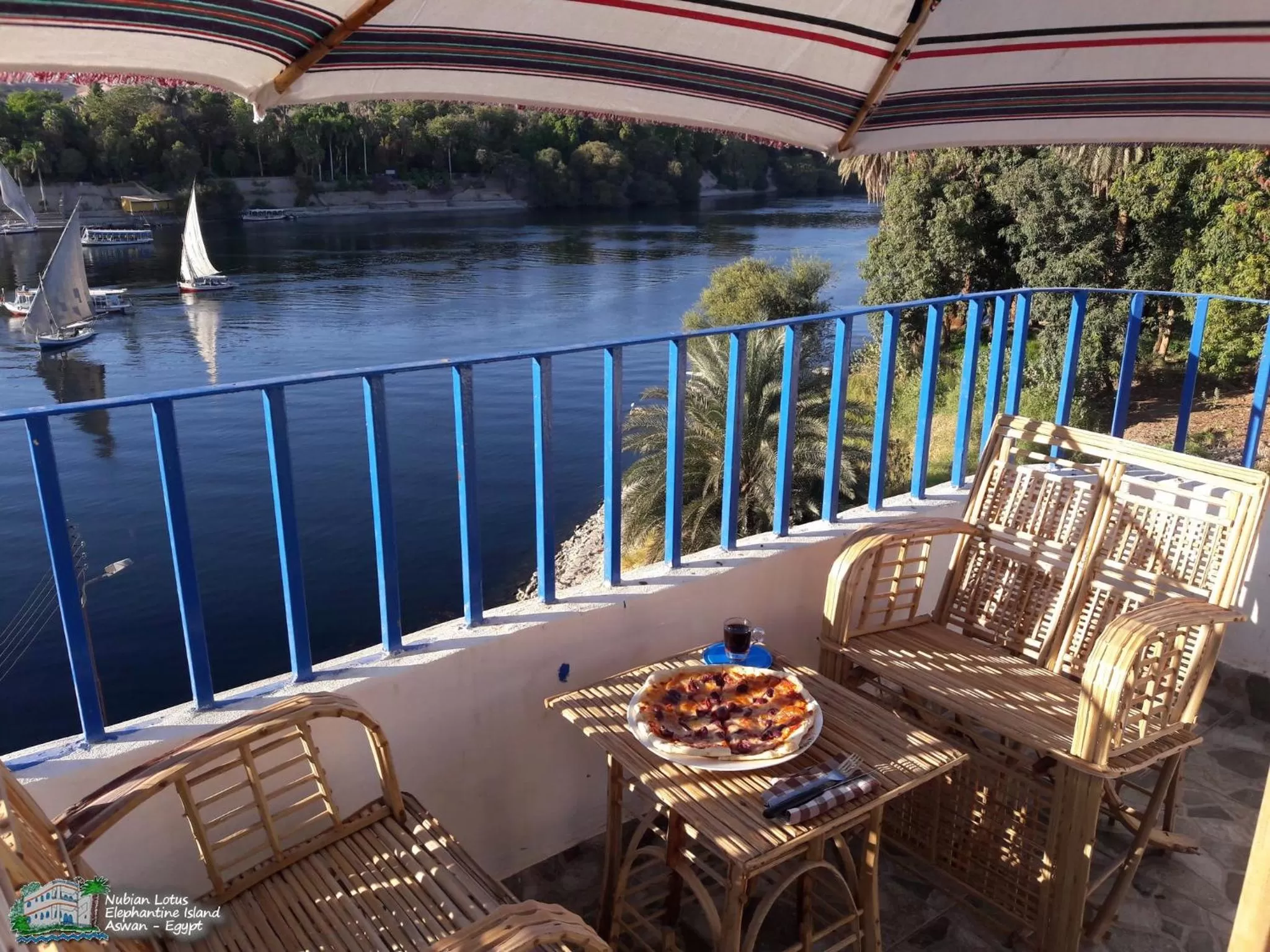 Restaurant/places to eat in Nubian Lotus