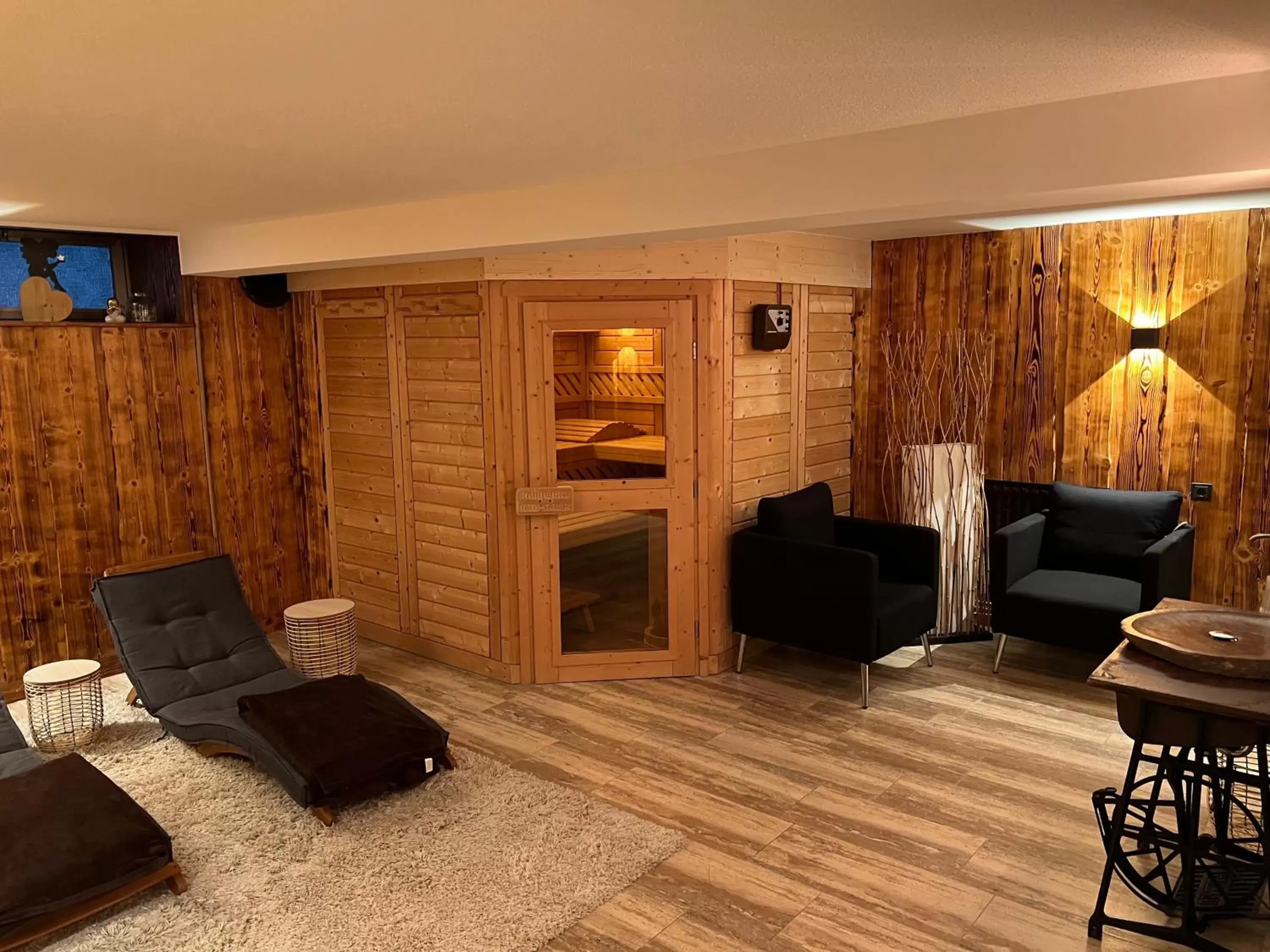 Sauna, Seating Area in Hochwald Lodge