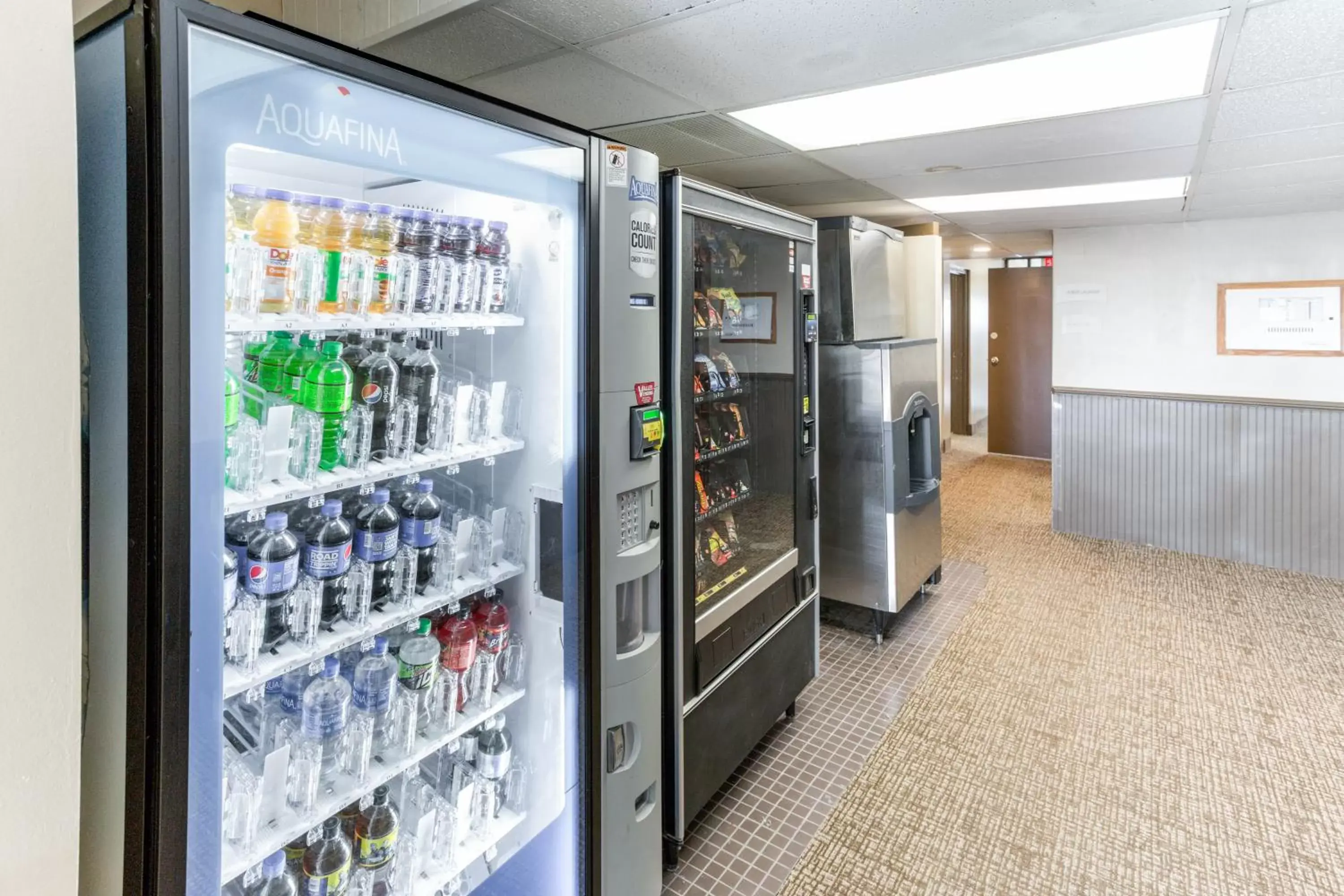 Food and drinks, Supermarket/Shops in Quality Inn & Suites Plattsburgh