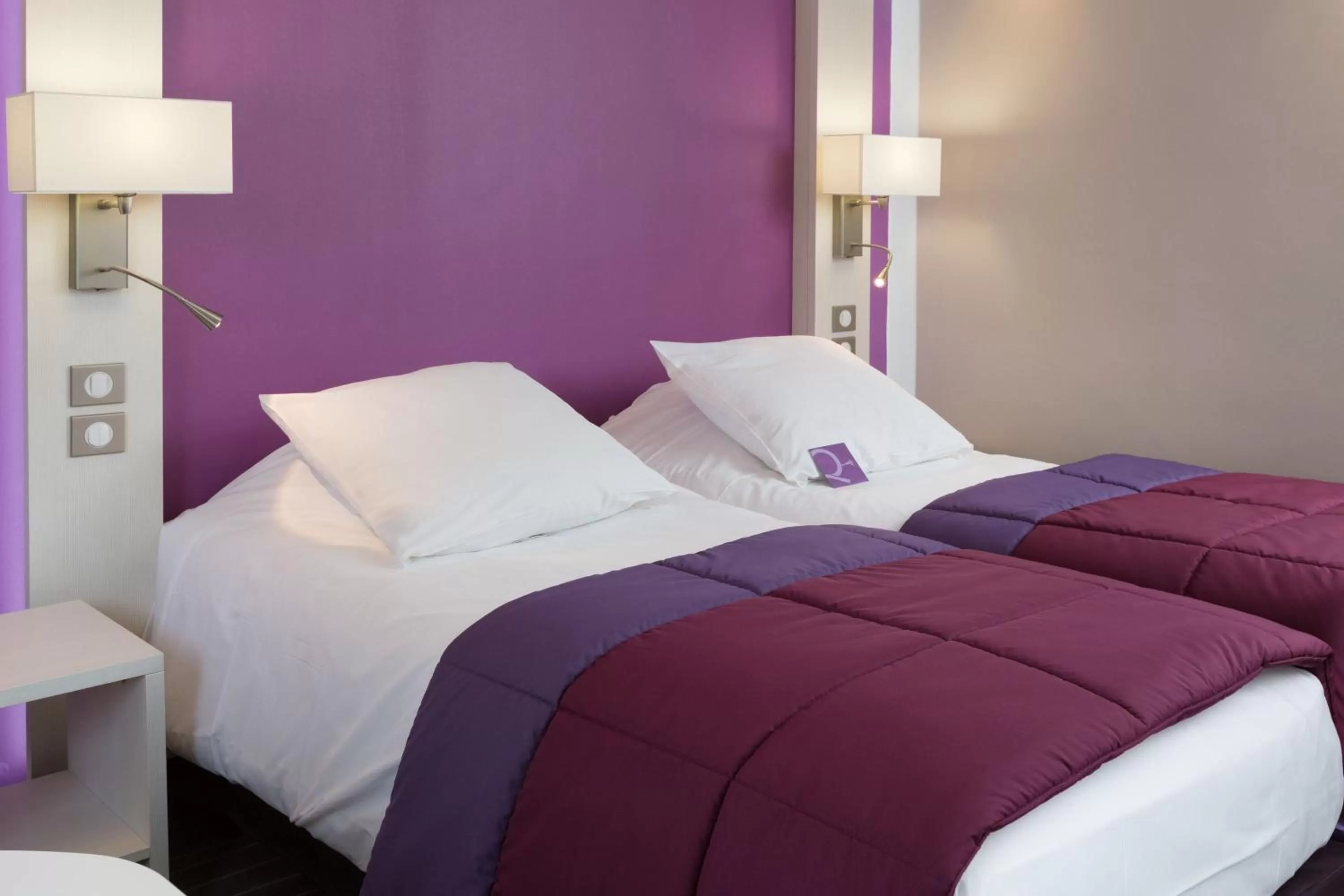 Photo of the whole room, Bed in Mercure Strasbourg Aéroport
