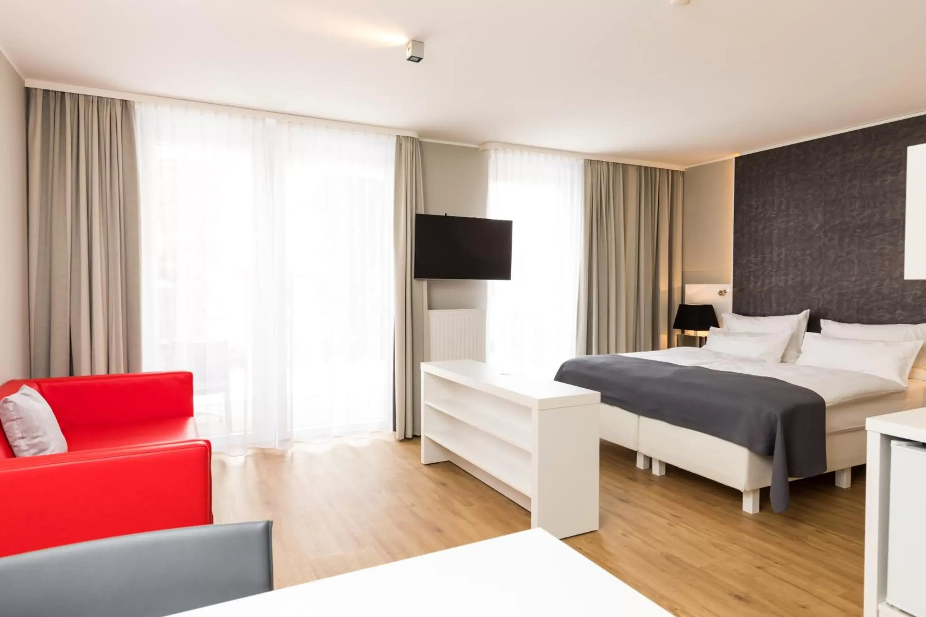 Photo of the whole room in Amedia Luxury Suites Graz, Trademark Collection by Wyndham