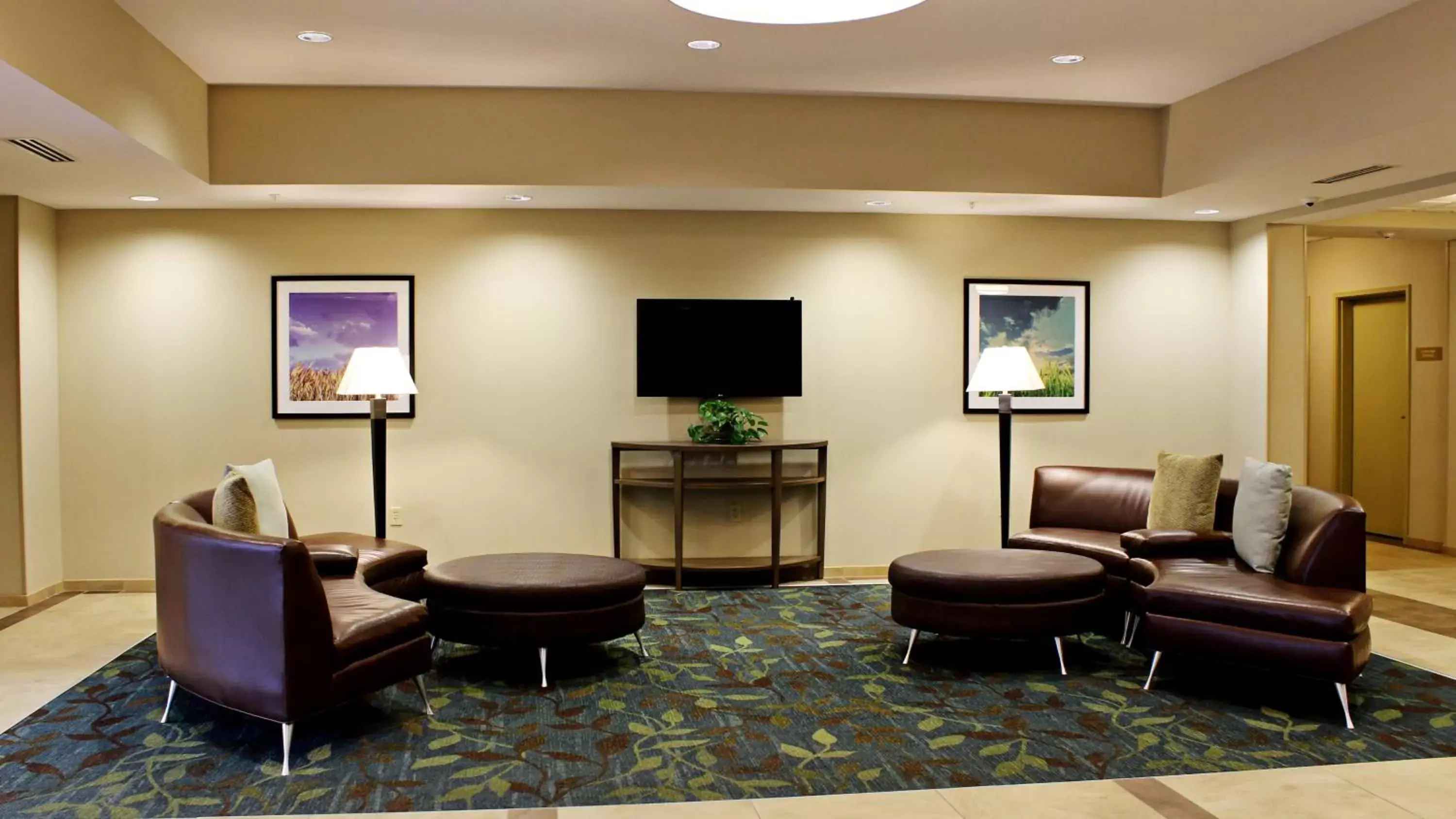 Property building, Seating Area in Candlewood Suites Sioux City - Southern Hills, an IHG Hotel