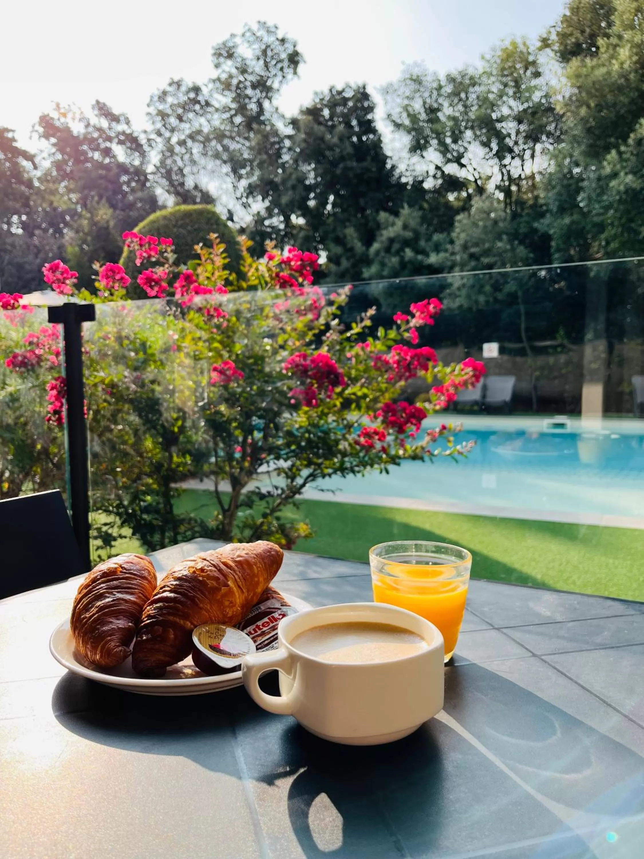 Swimming pool in Forme-hotel & Spa Montpellier Sud-Est - Parc Expositions - Arena