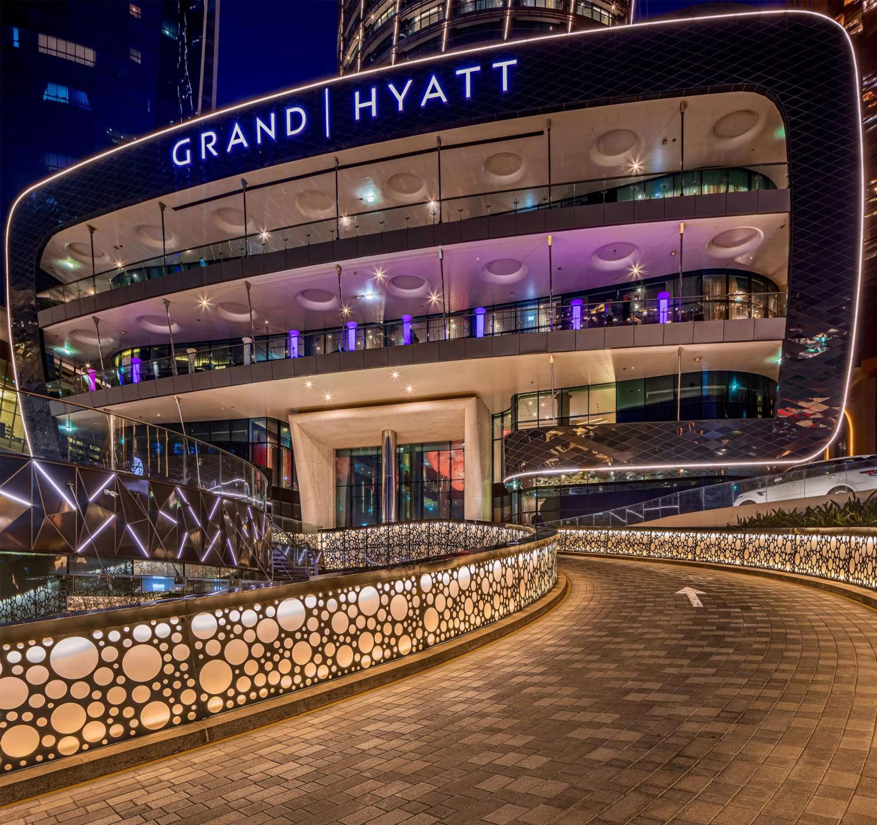 Property building in Grand Hyatt Abu Dhabi Hotel & Residences Emirates Pearl