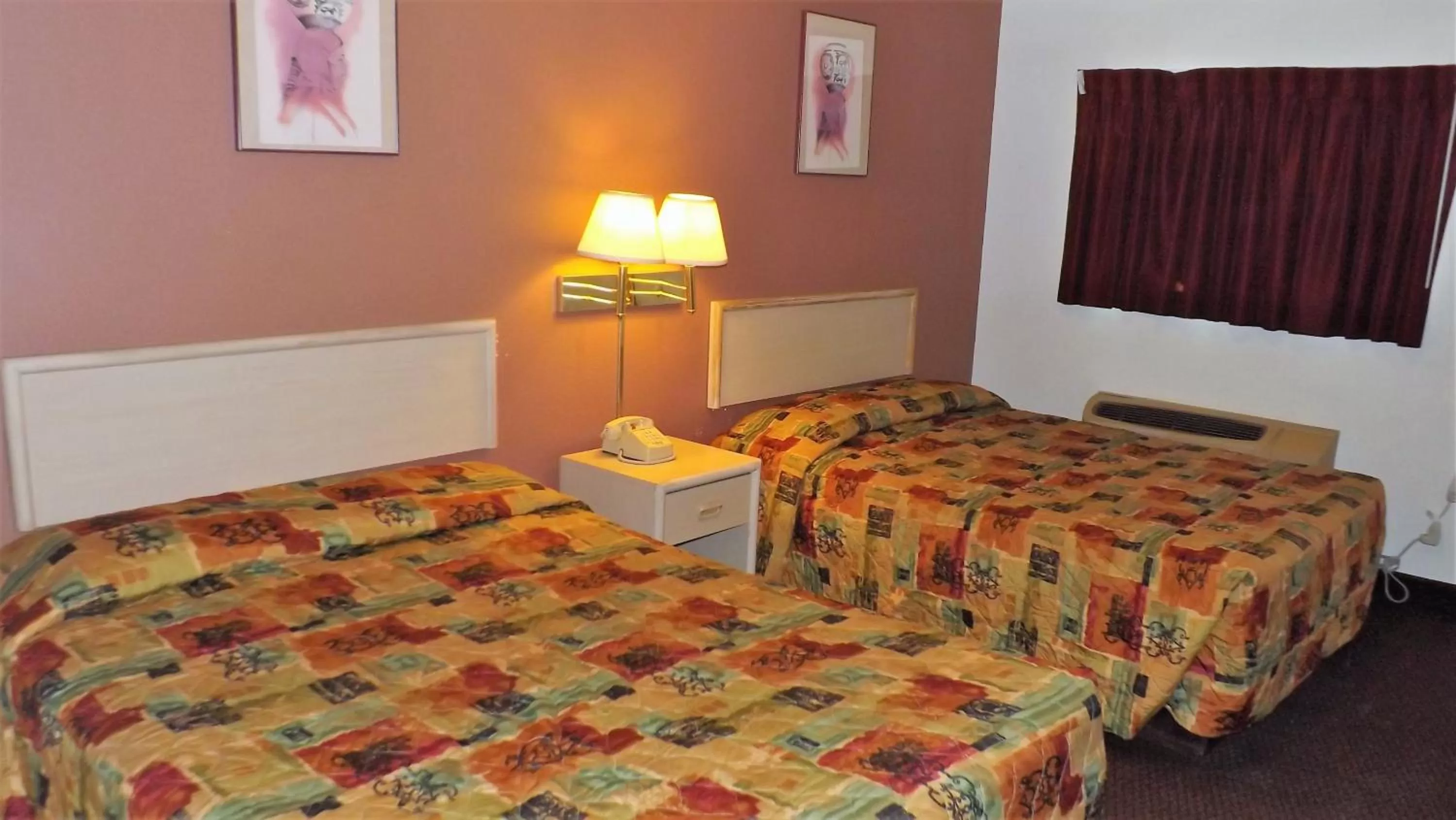 Bedroom, Room Photo in Travelodge by Wyndham Farmington