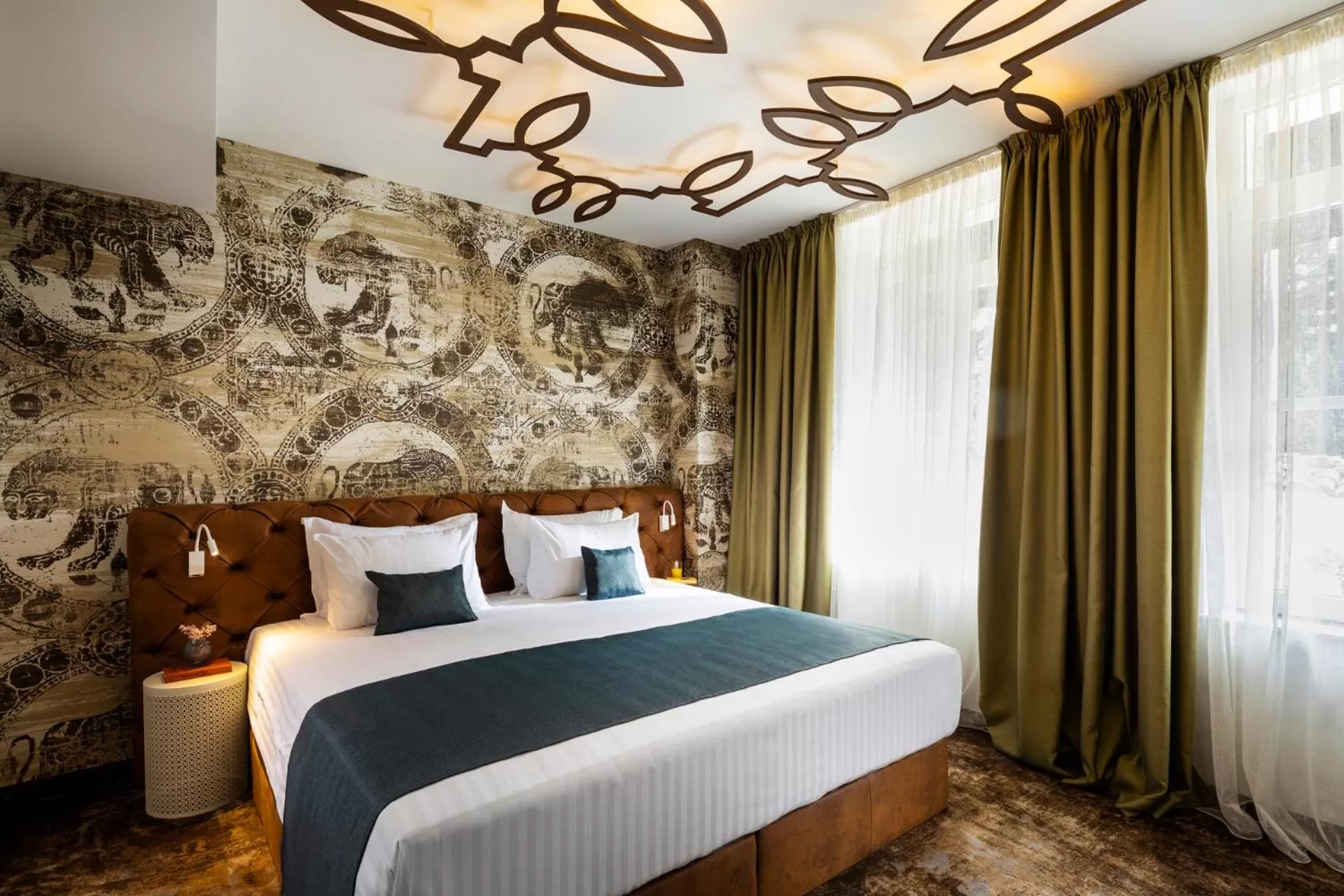 City view, Bed in Gallery 37 Powered by ASTON