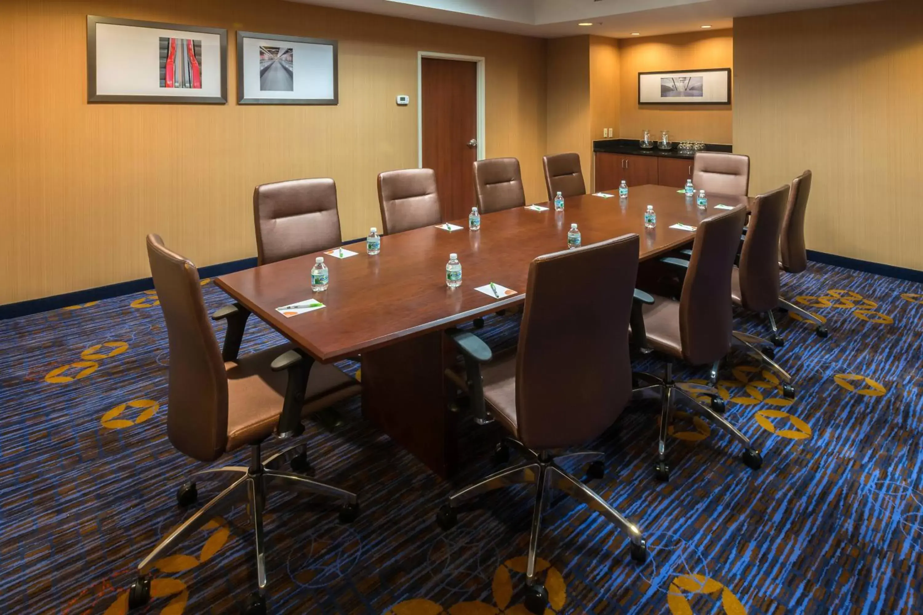 Meeting/conference room in Courtyard by Marriott Panama City