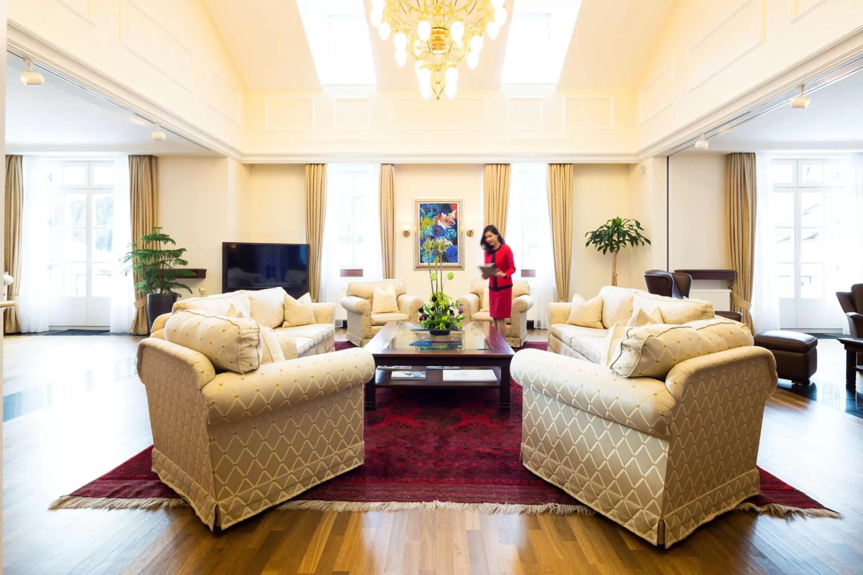 Photo of the whole room, Seating Area in Grand Hotel des Bains Kempinski