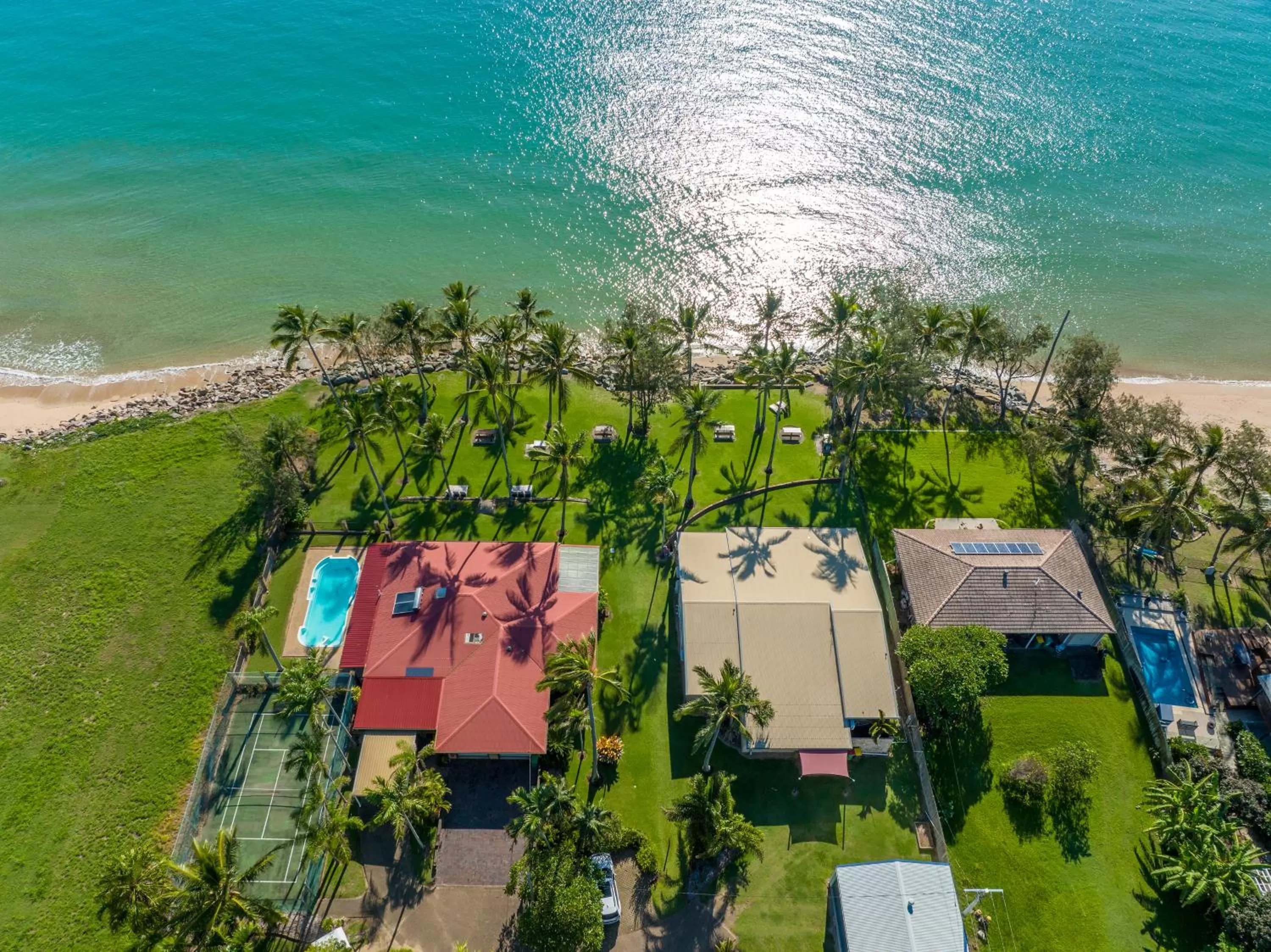 Beach in Comfort Resort Blue Pacific