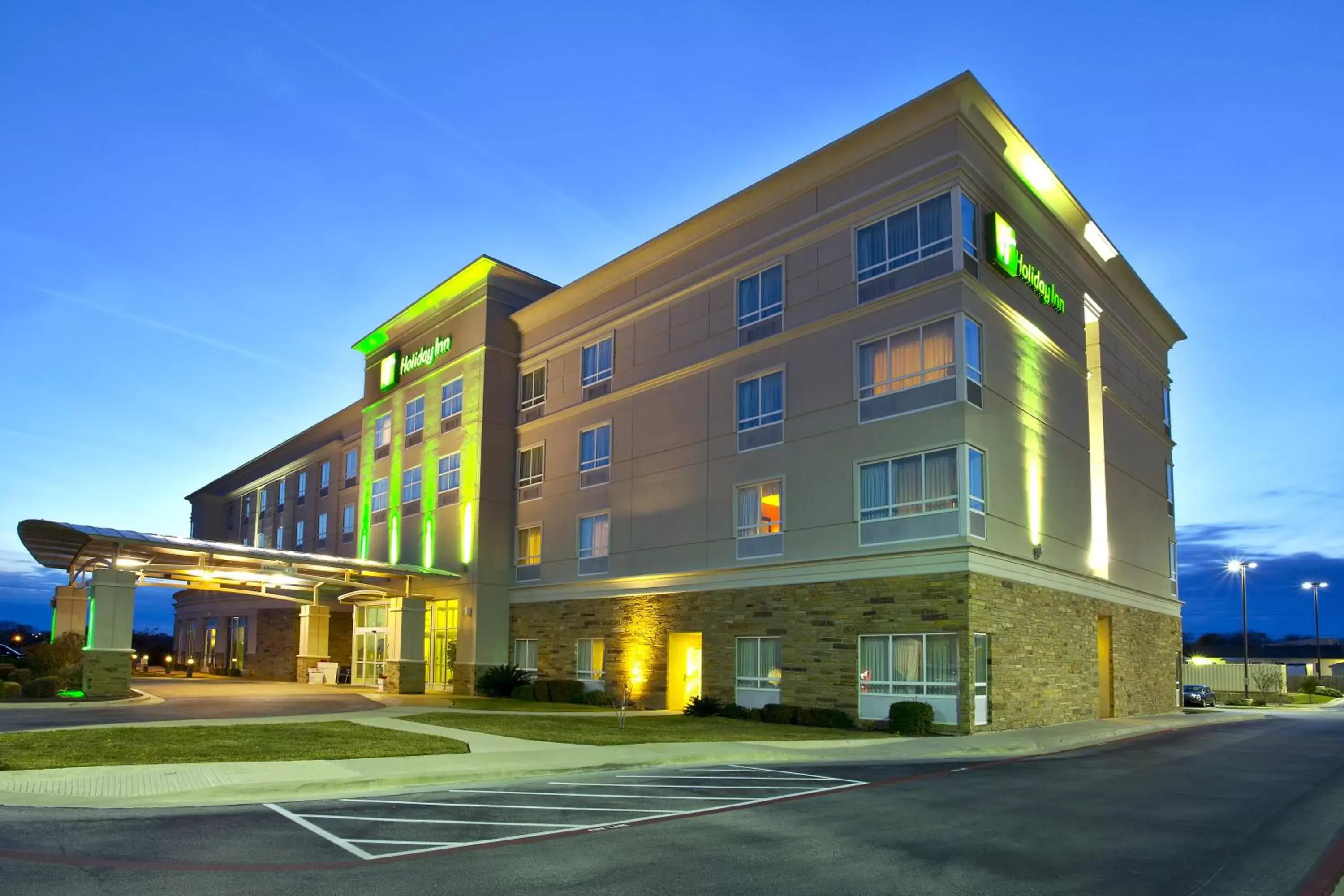 Property Building in Holiday Inn Killeen Fort Hood, an IHG Hotel