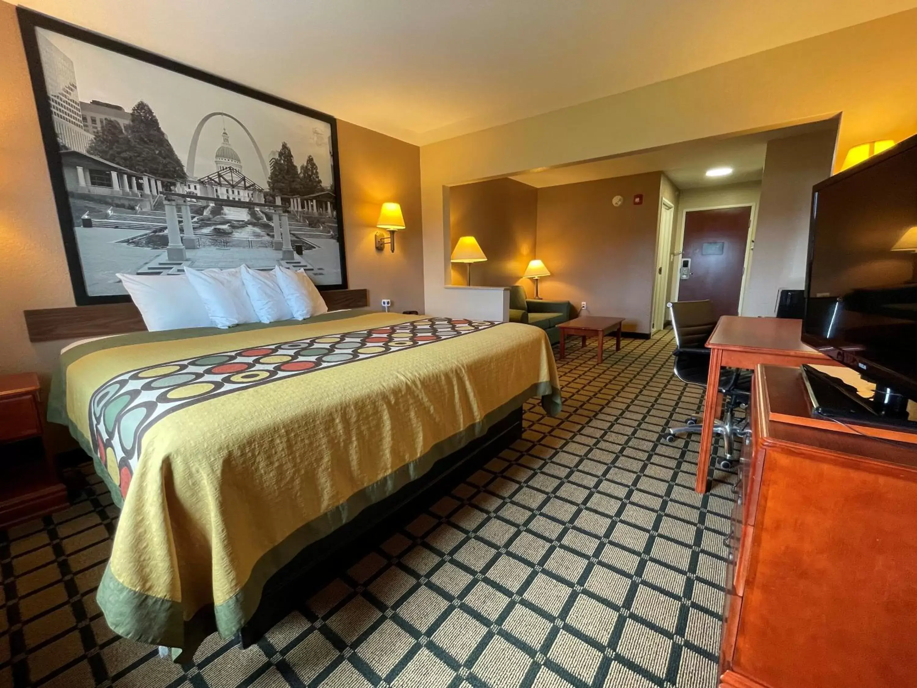 King Studio Suite - Mobility Access/Non-Smoking in Super 8 by Wyndham Rolla King Studio Suite - Mobility Access/Non-Smoking in Super 8 by Wyndham Rolla