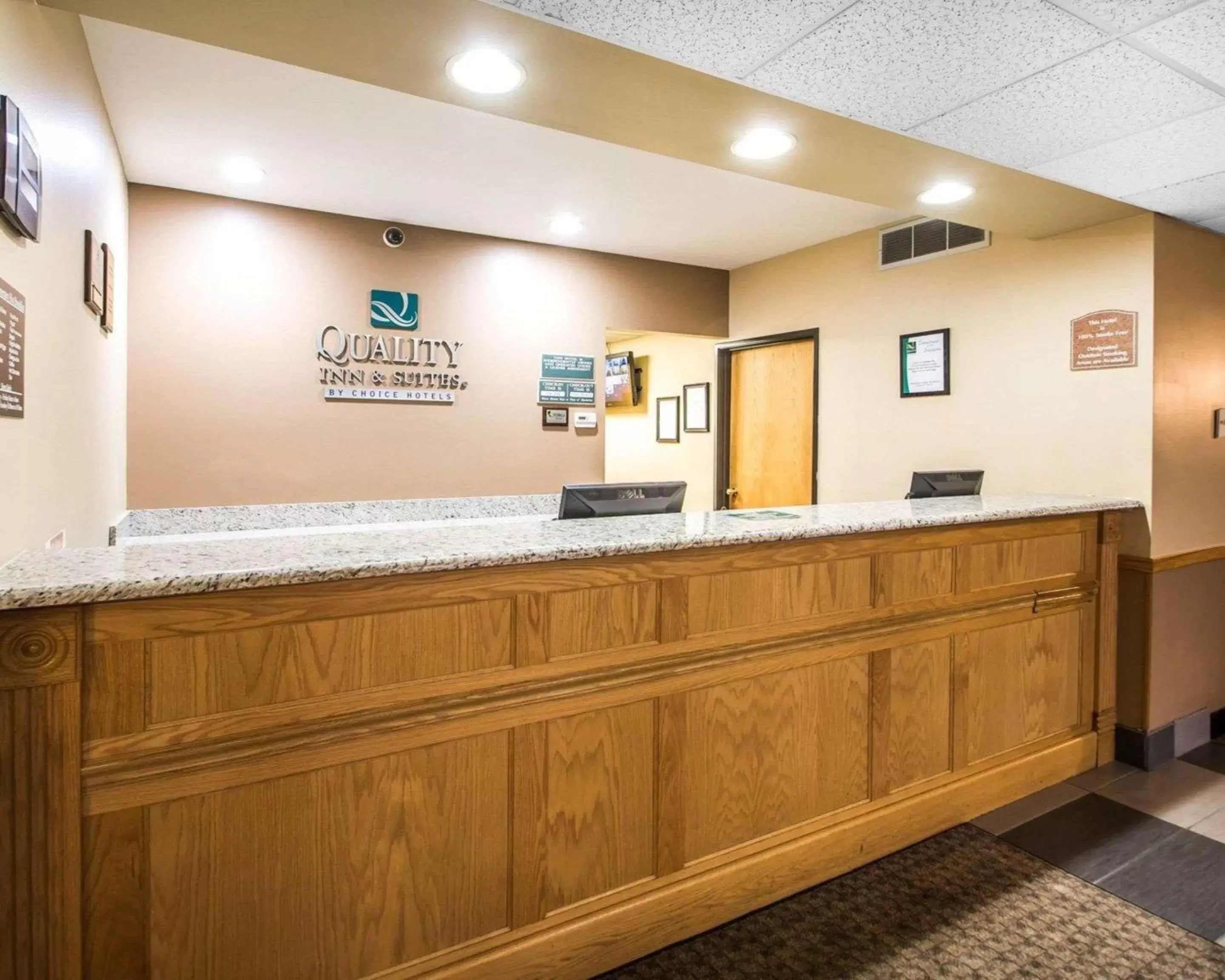 Lobby or reception, Lobby/Reception in Quality Inn Mauston