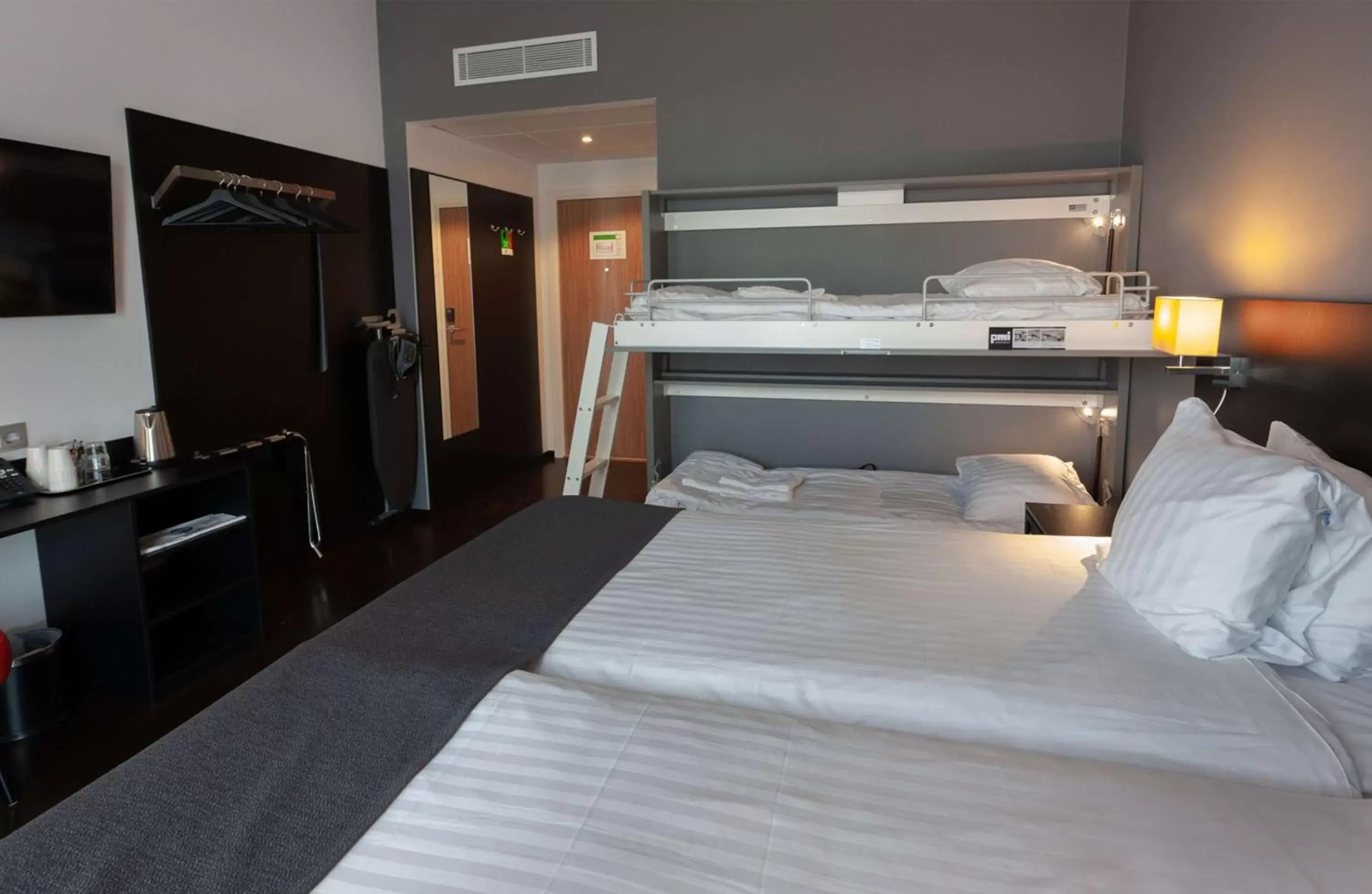 Photo of the whole room, Bunk Bed in Best Western Malmo Arena Hotel