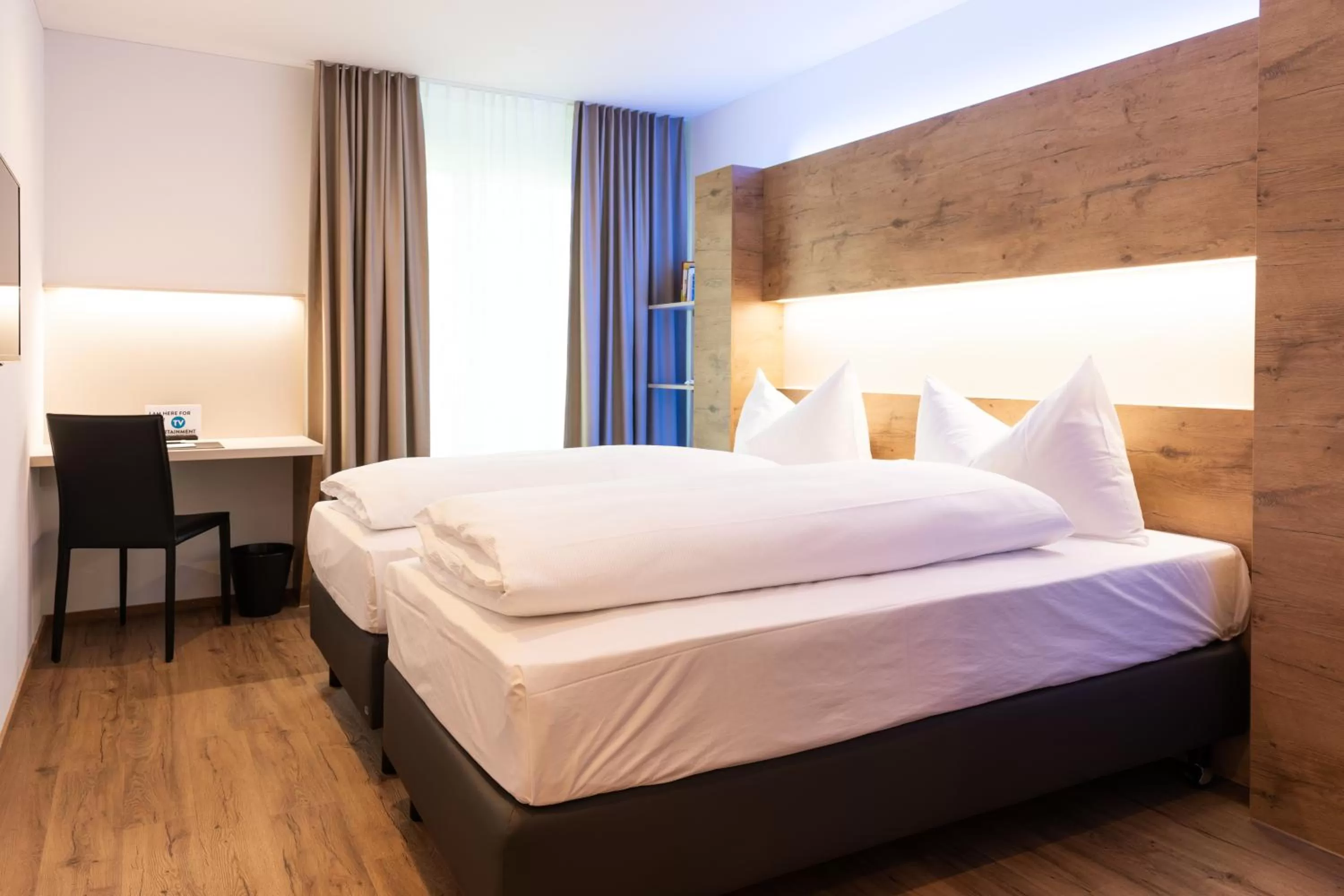 Bed in TRIP INN JET HOTEL Zürich Airport