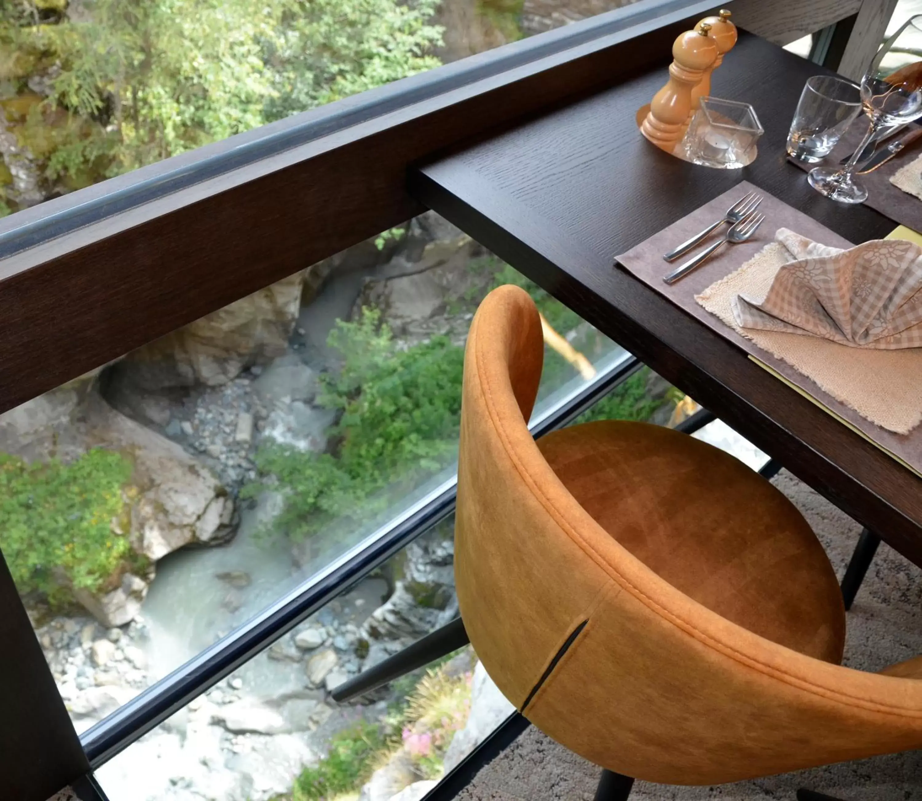 Restaurant/places to eat in Boutique Hotel La Gorge