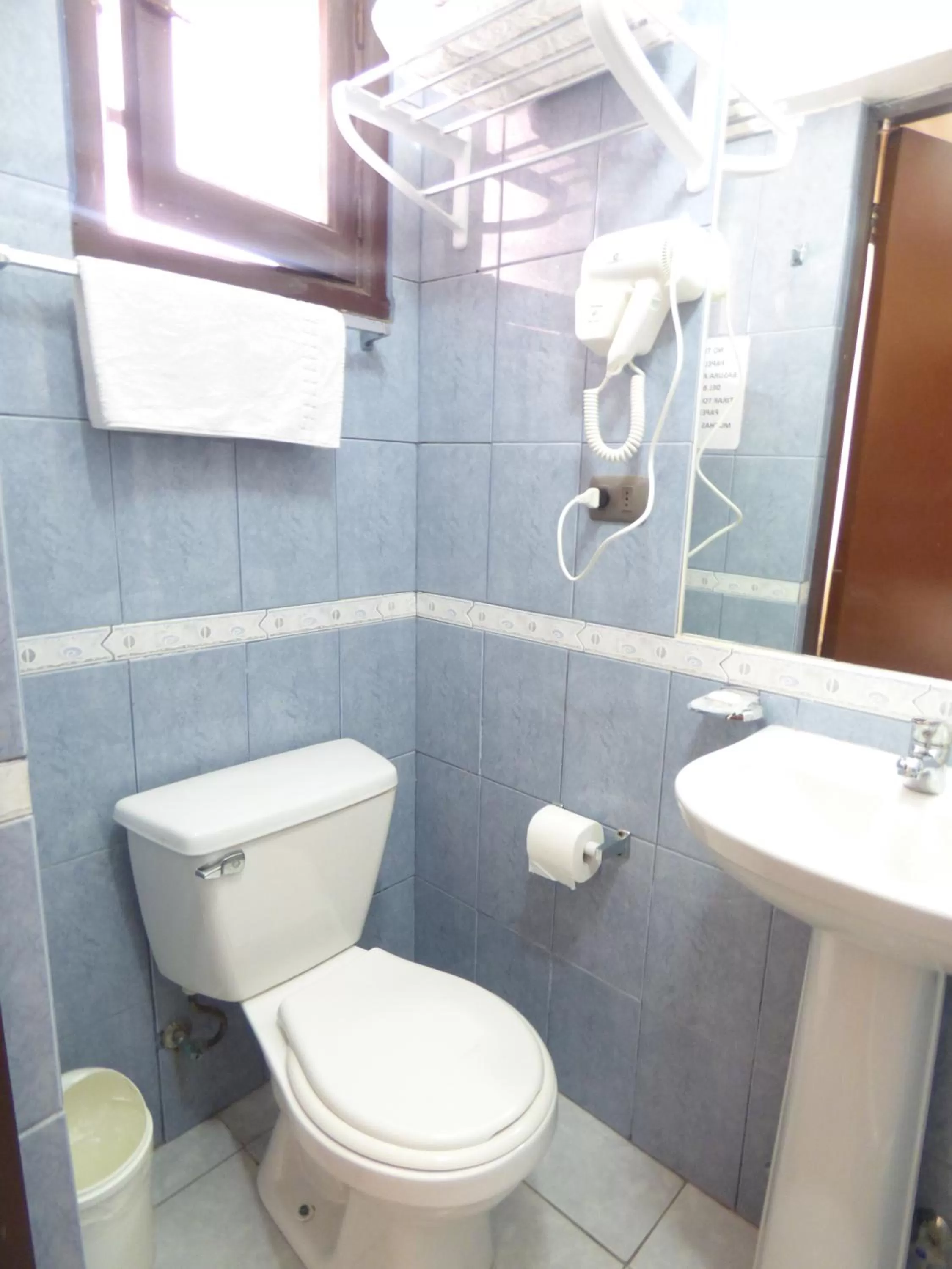 Bathroom in Hotel Vista Hermosa 17