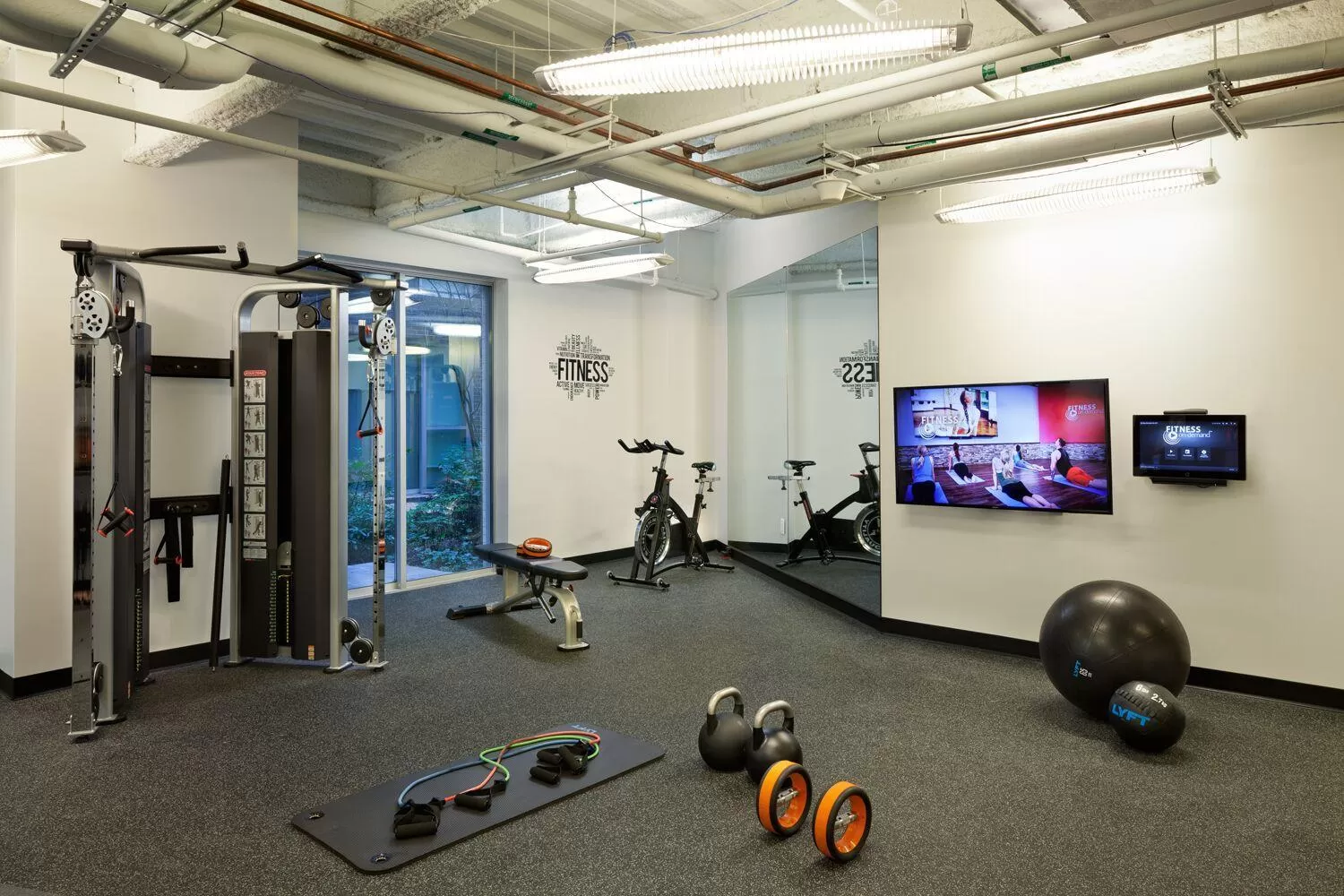 Fitness centre/facilities in Placemakr Dupont Circle
