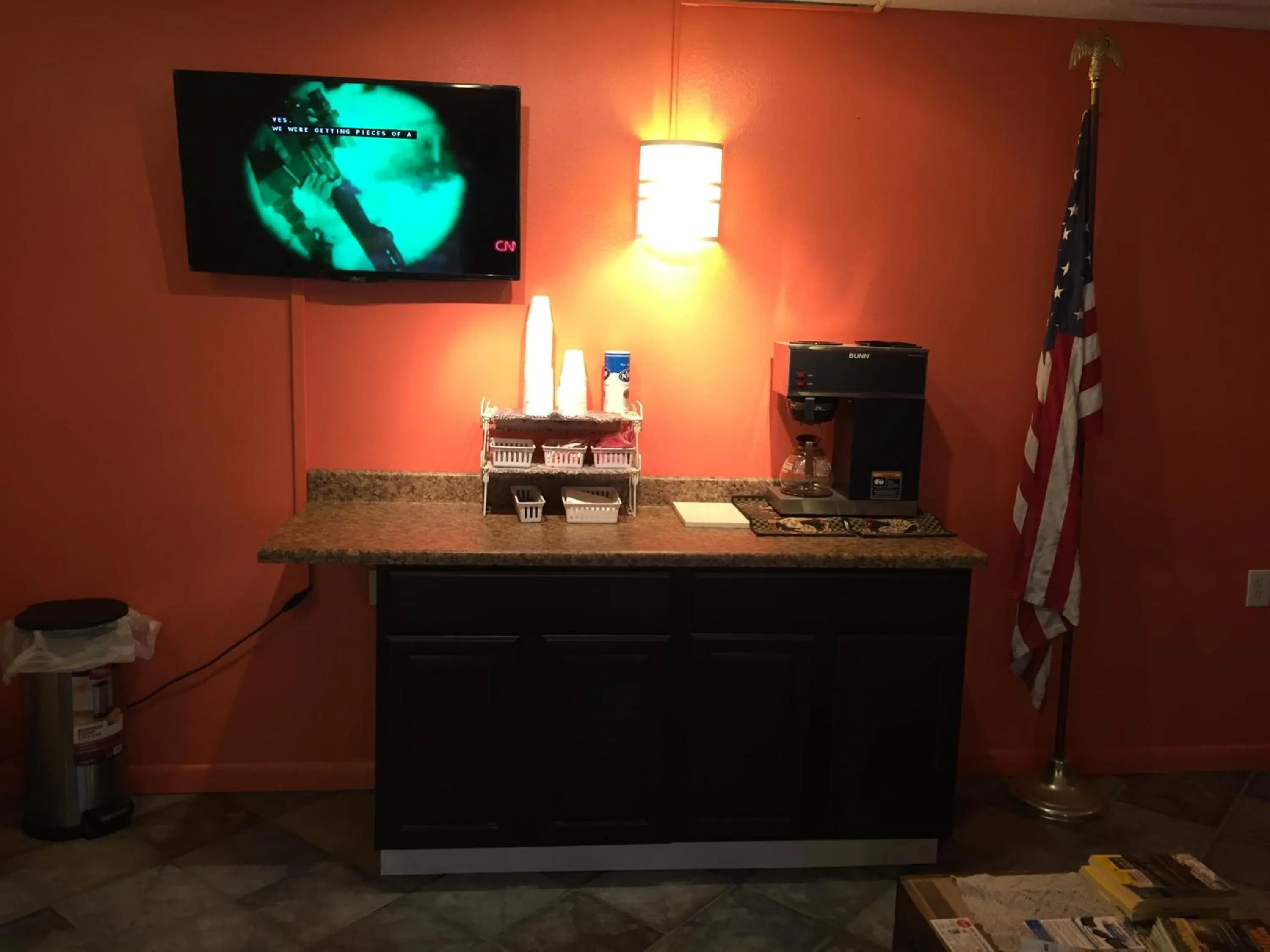 TV and multimedia in Motel 6-Frackville, PA