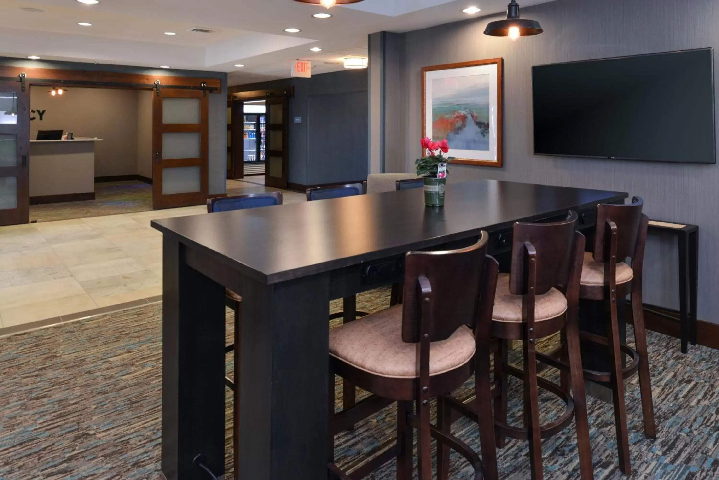 Lobby or reception, Lounge/Bar in Legacy Suites Donaldsonville