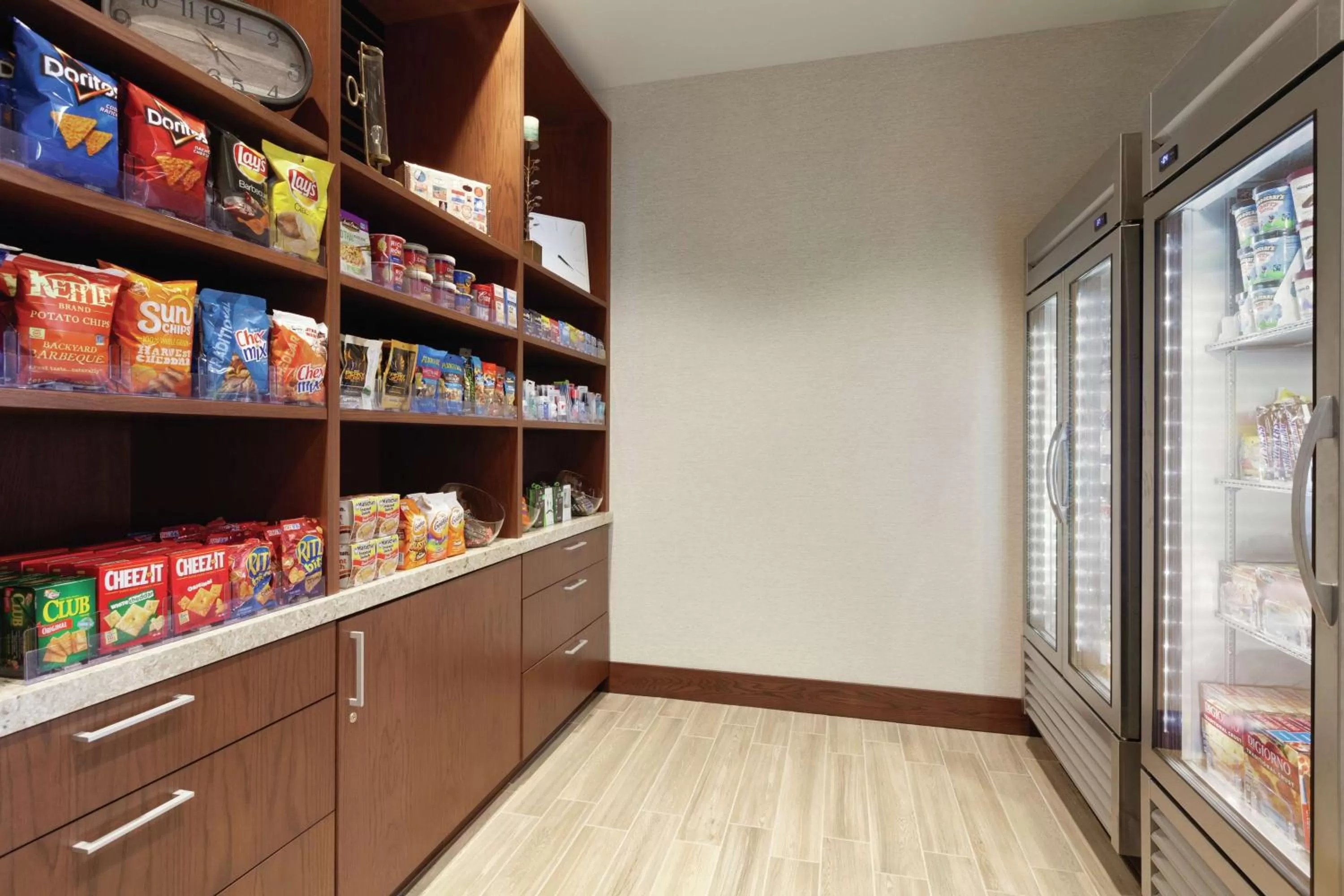 Restaurant/places to eat in Embassy Suites By Hilton South Jordan Salt Lake City