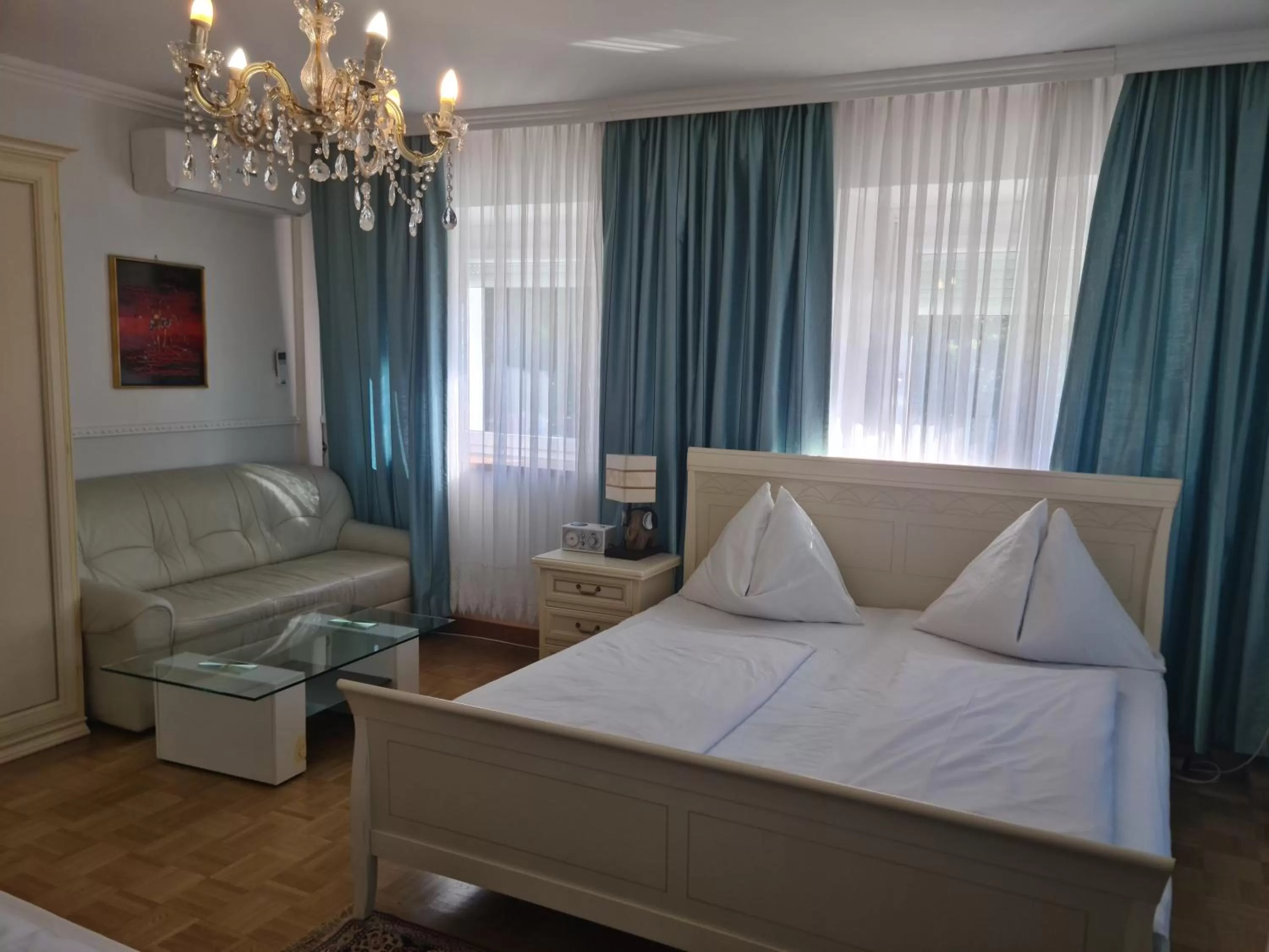 Bed in Höckner Plaza Hotel