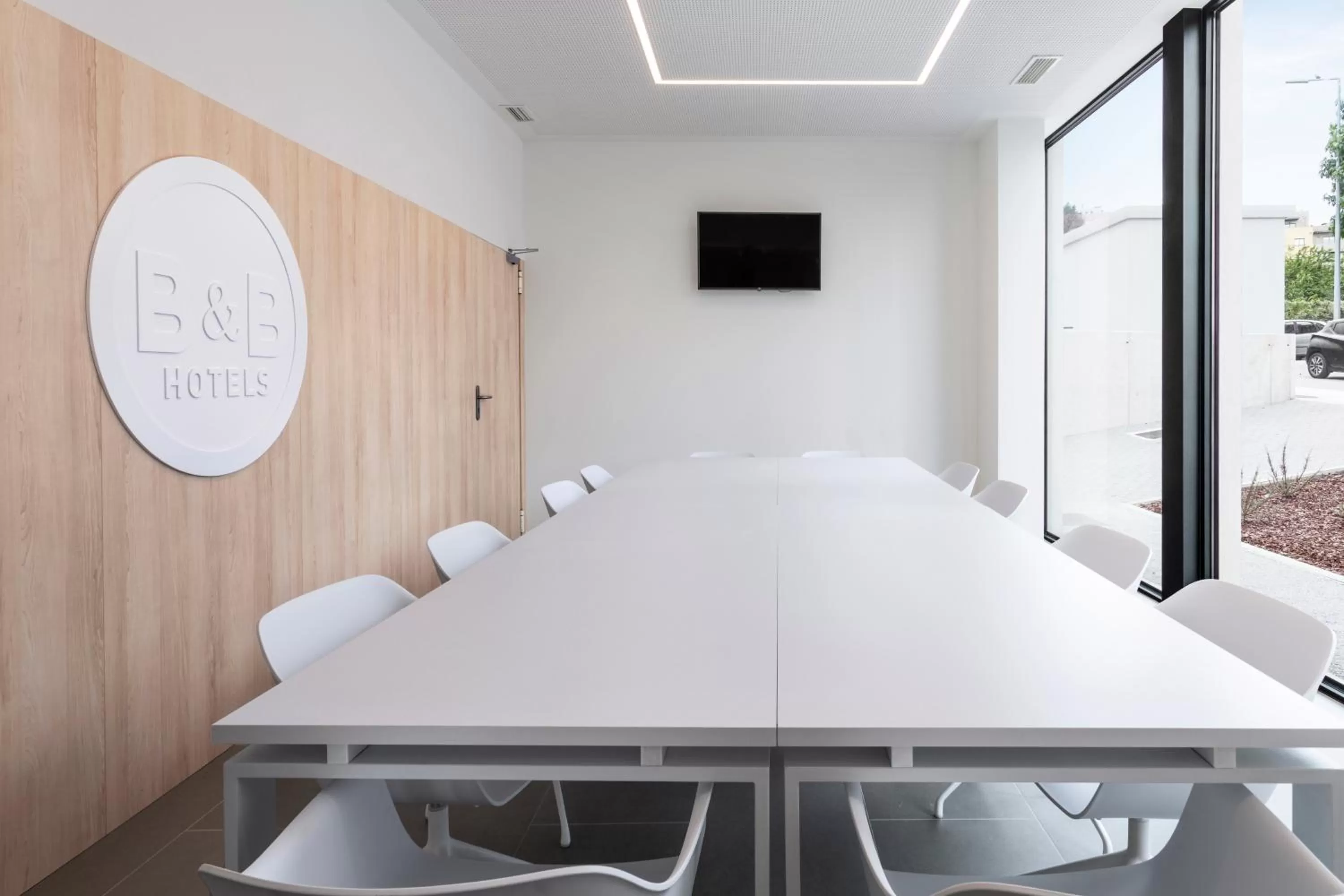 Meeting/conference room in B&B HOTEL Famalicão