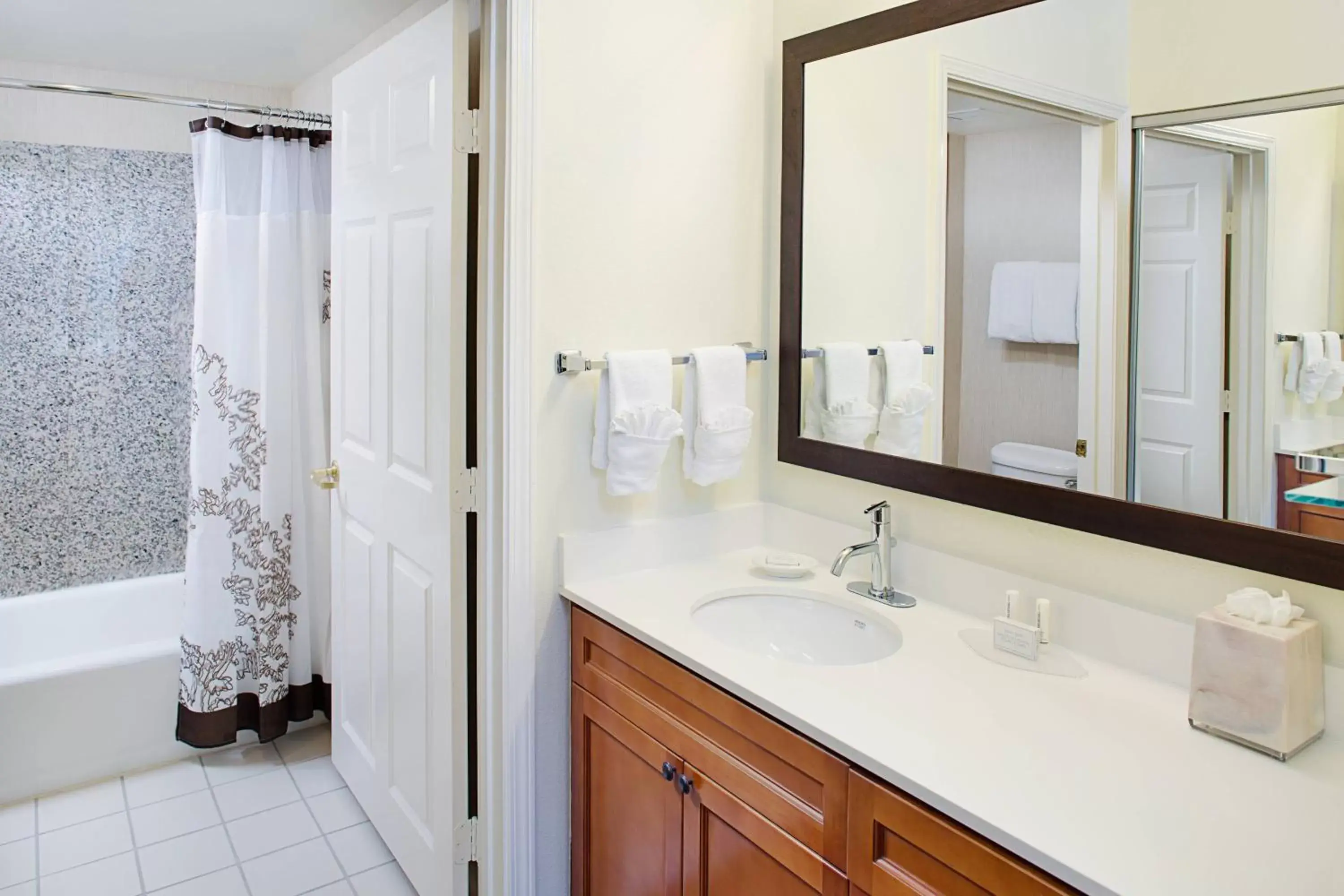 Bathroom in Residence Inn Houston - West University
