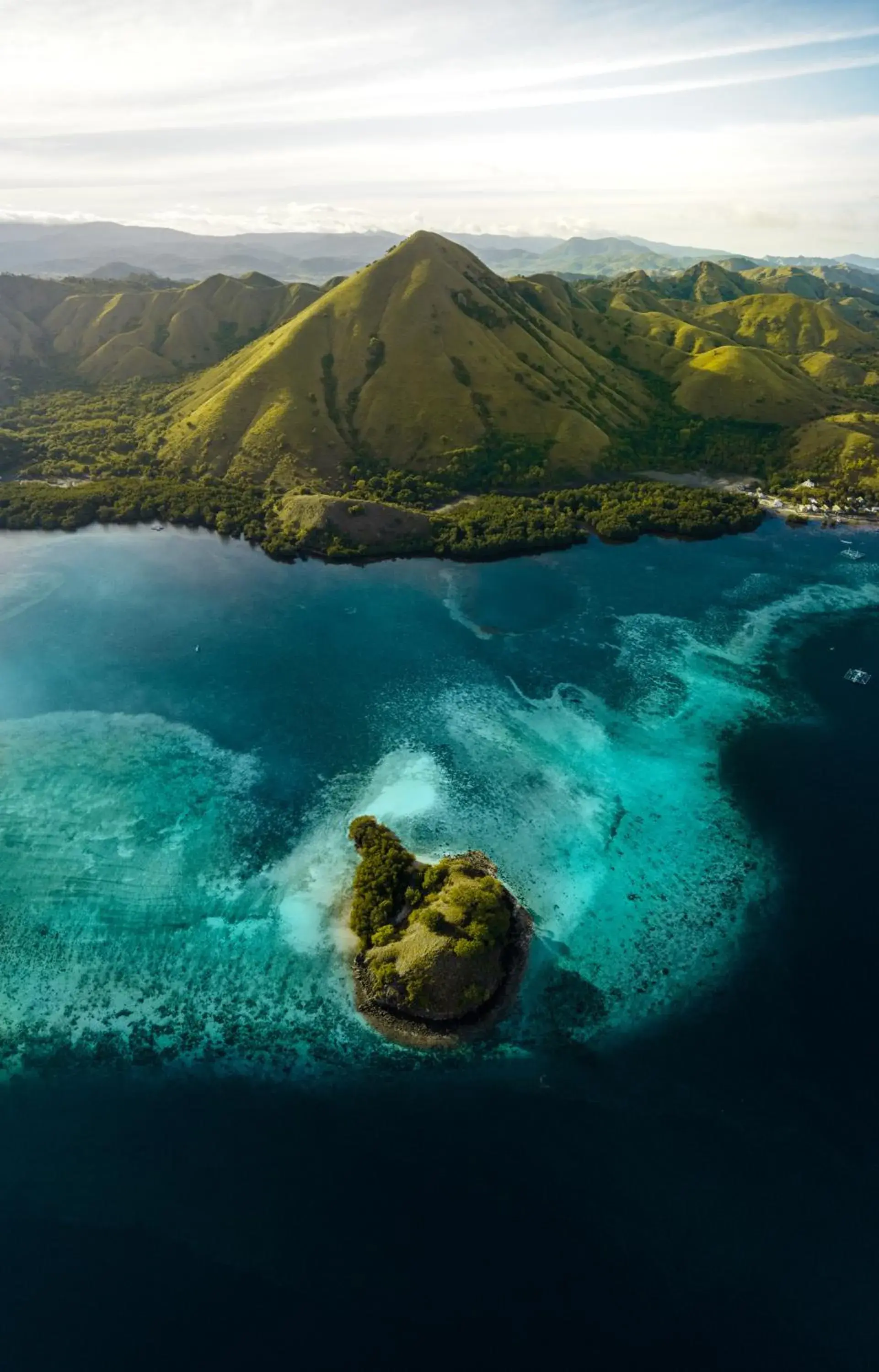 Nearby landmark, Bird's-eye View in Menjaga Bay