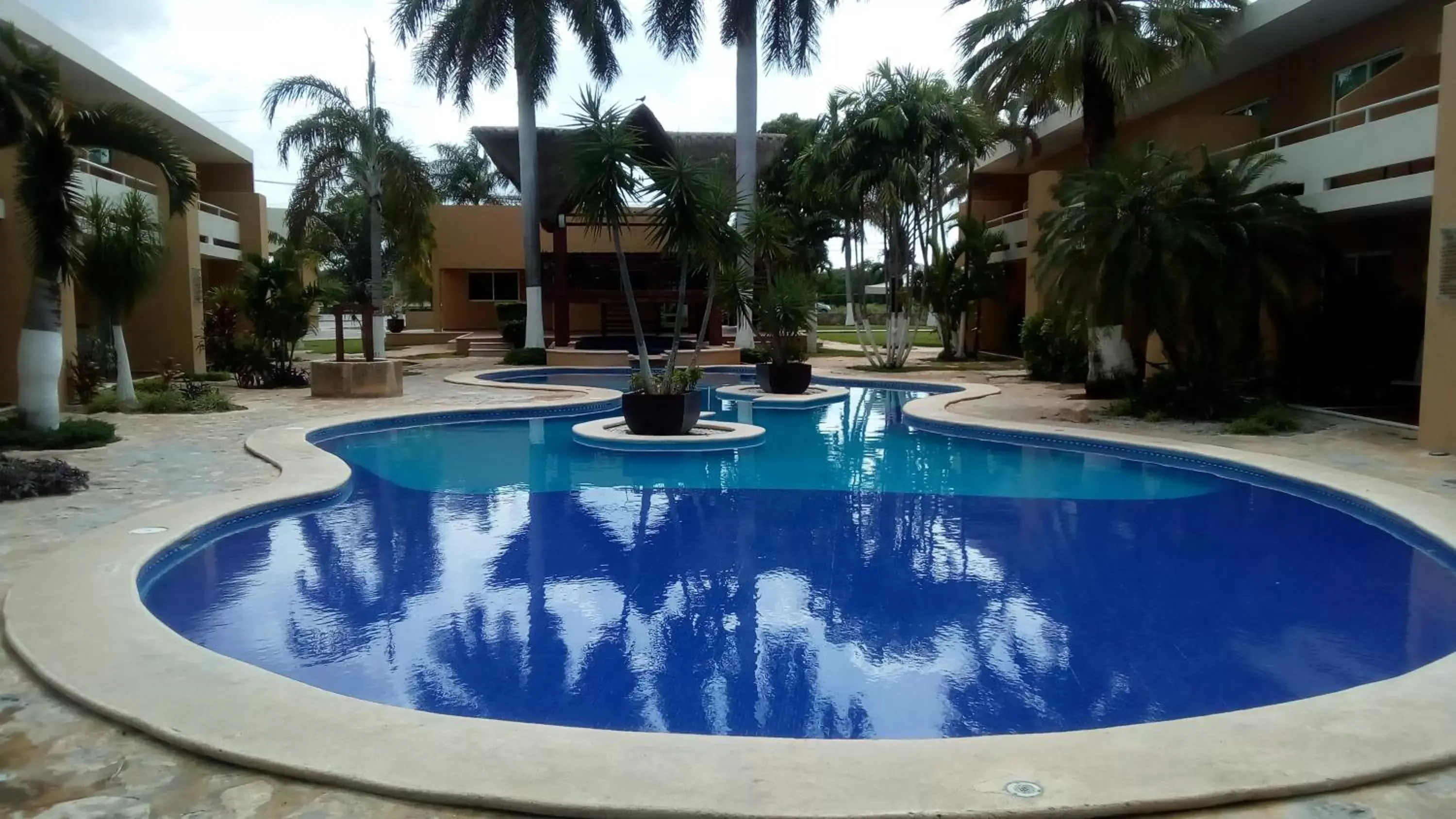 Swimming Pool in Tecnohotel Mérida Norte