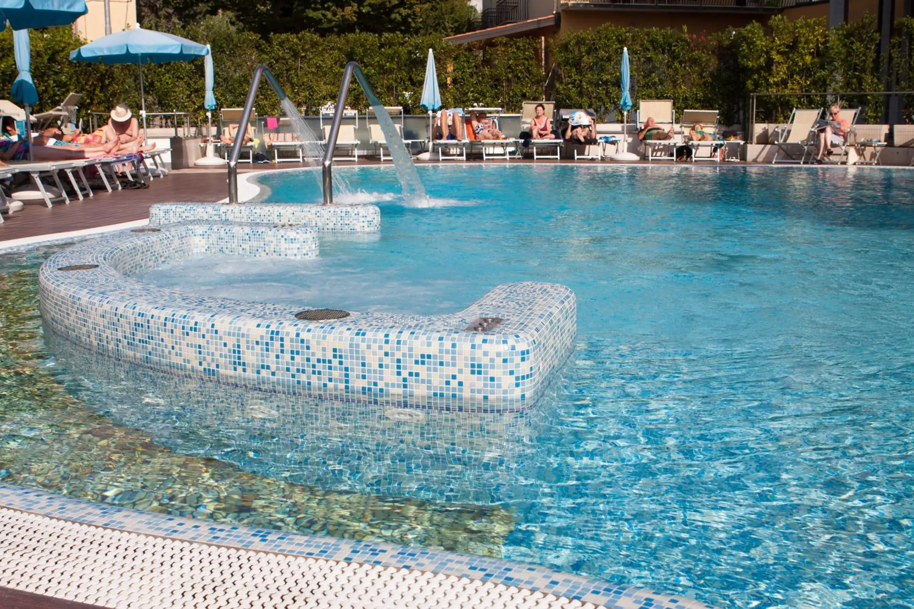 Pool view, Swimming Pool in Hotel Bisesti ***S
