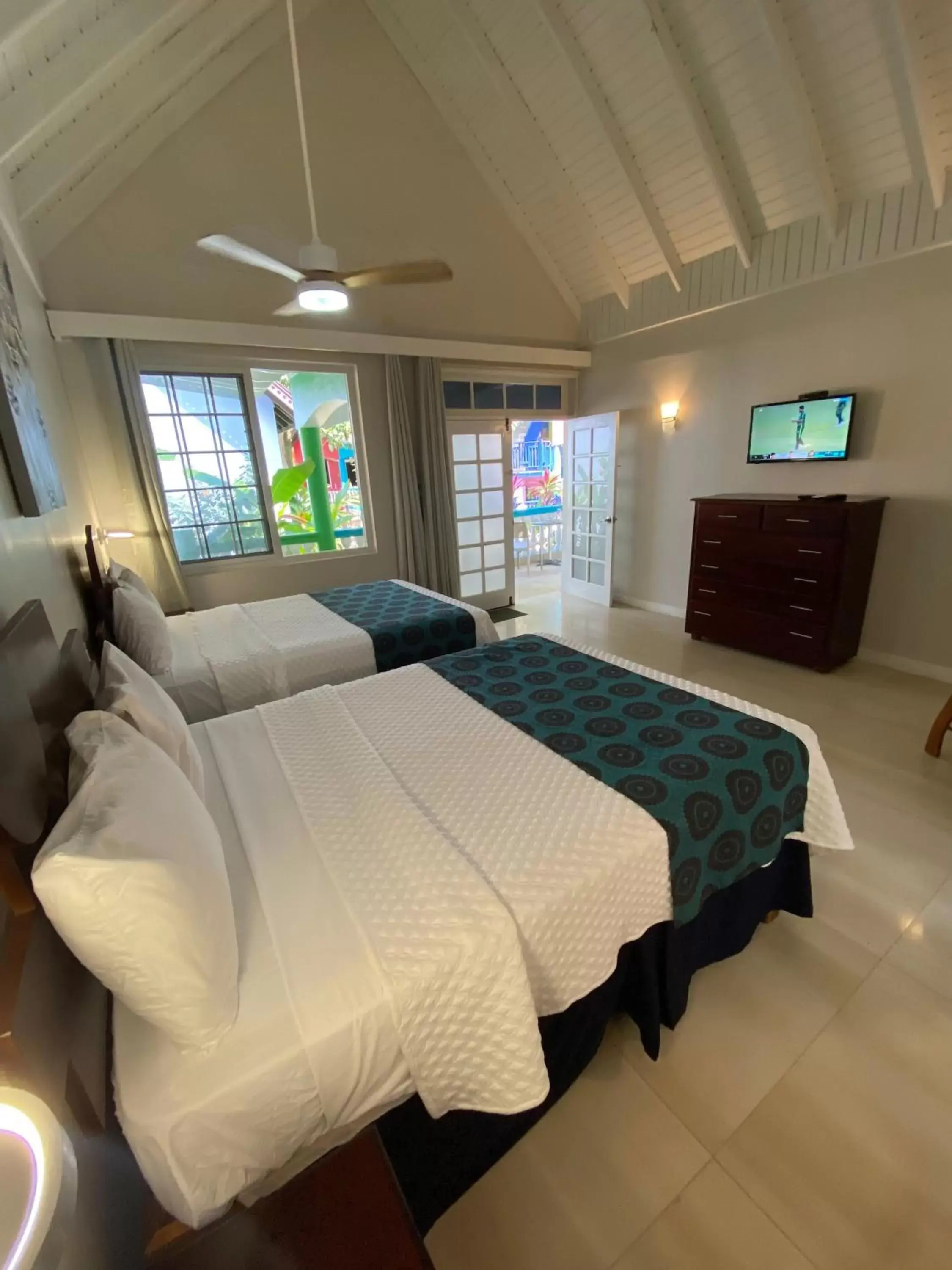 TV and multimedia, Bed in THE BOARDWALK VILLAGE TV and multimedia, Bed in THE BOARDWALK VILLAGE