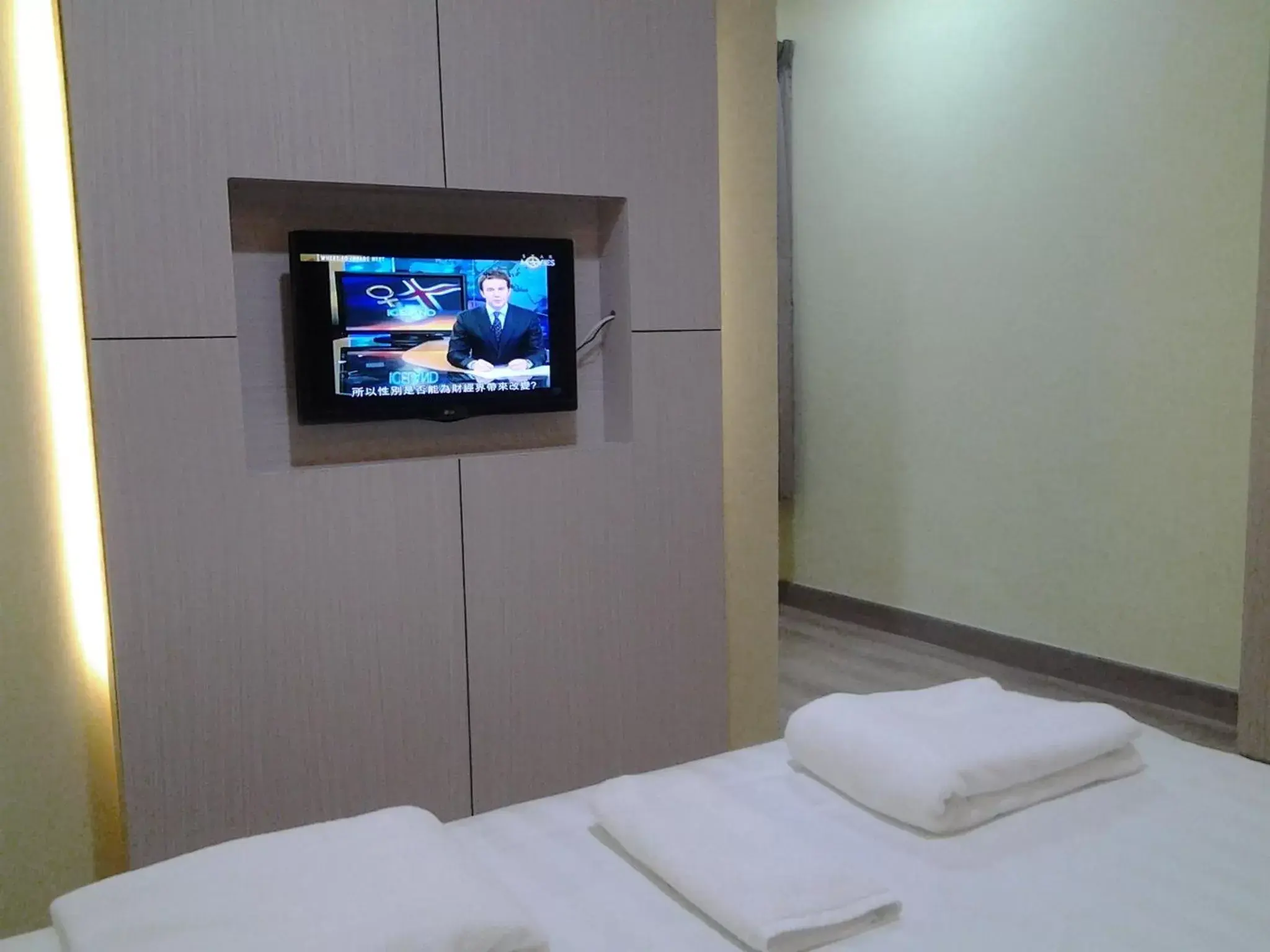 TV and multimedia, TV/Entertainment Center in Suria Seremban Hotel