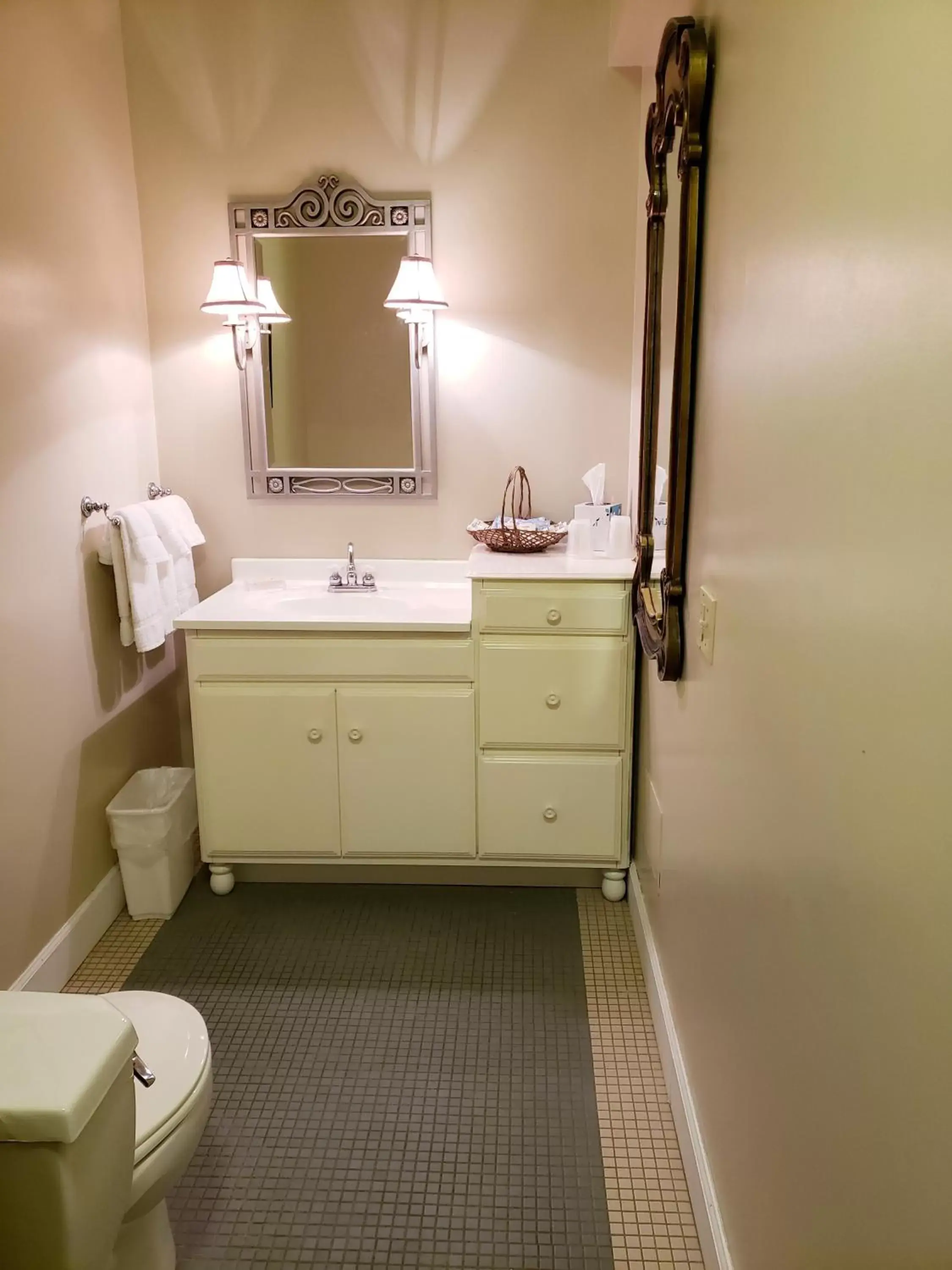 Bathroom in Lowell Inn