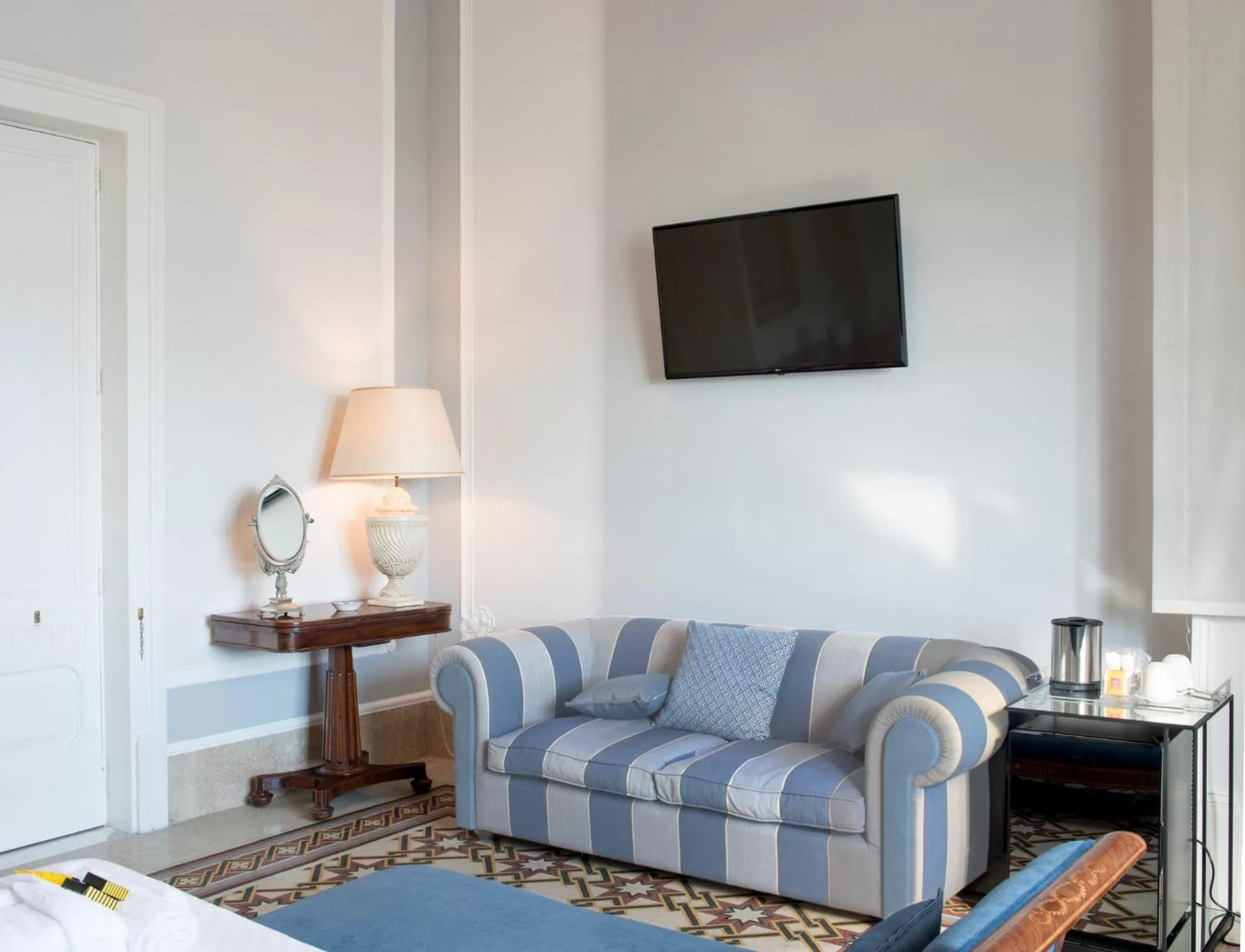 Photo of the whole room in Vittoria - house of charme