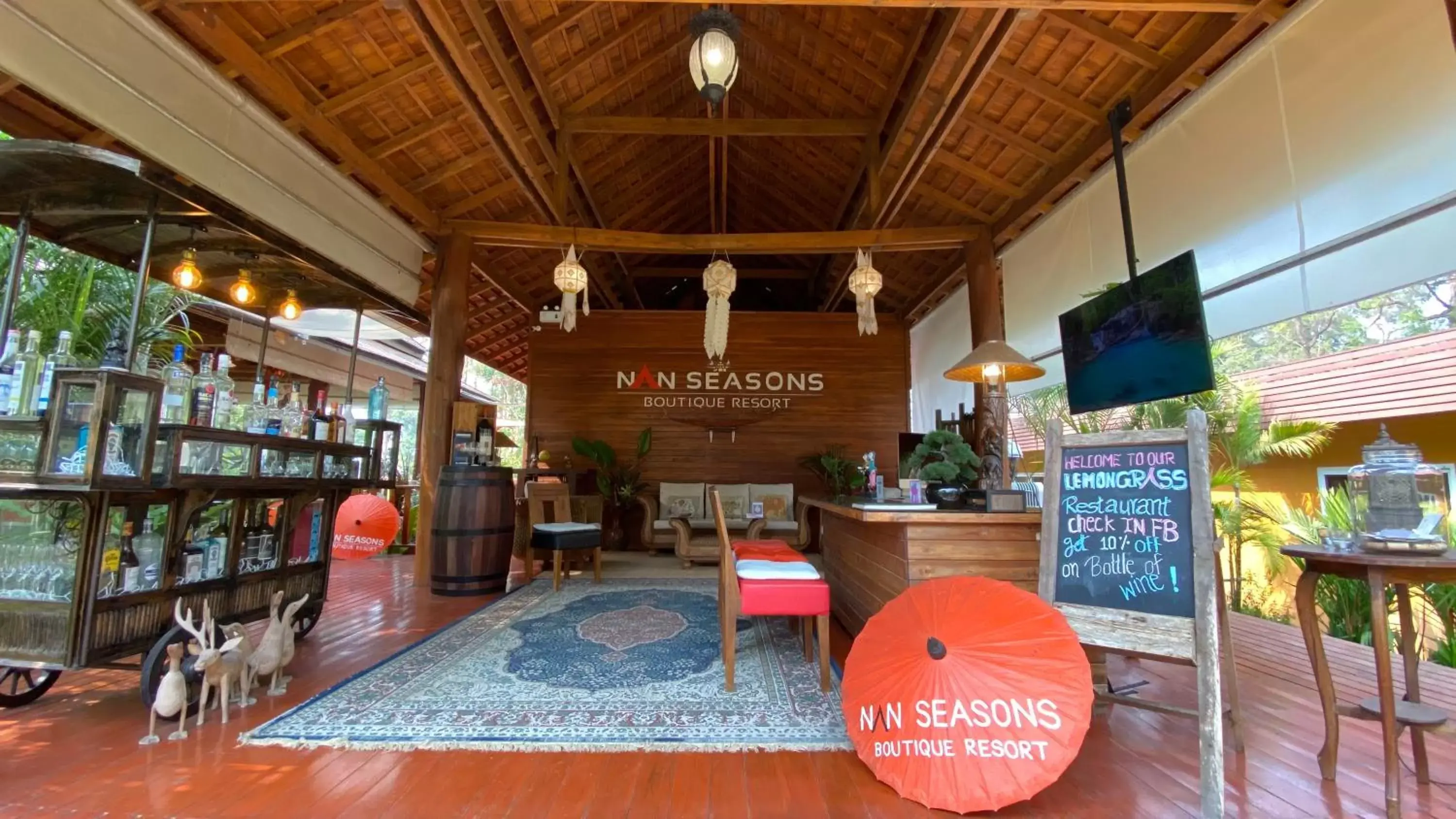 Lobby or reception in Nan Seasons Boutique Resort