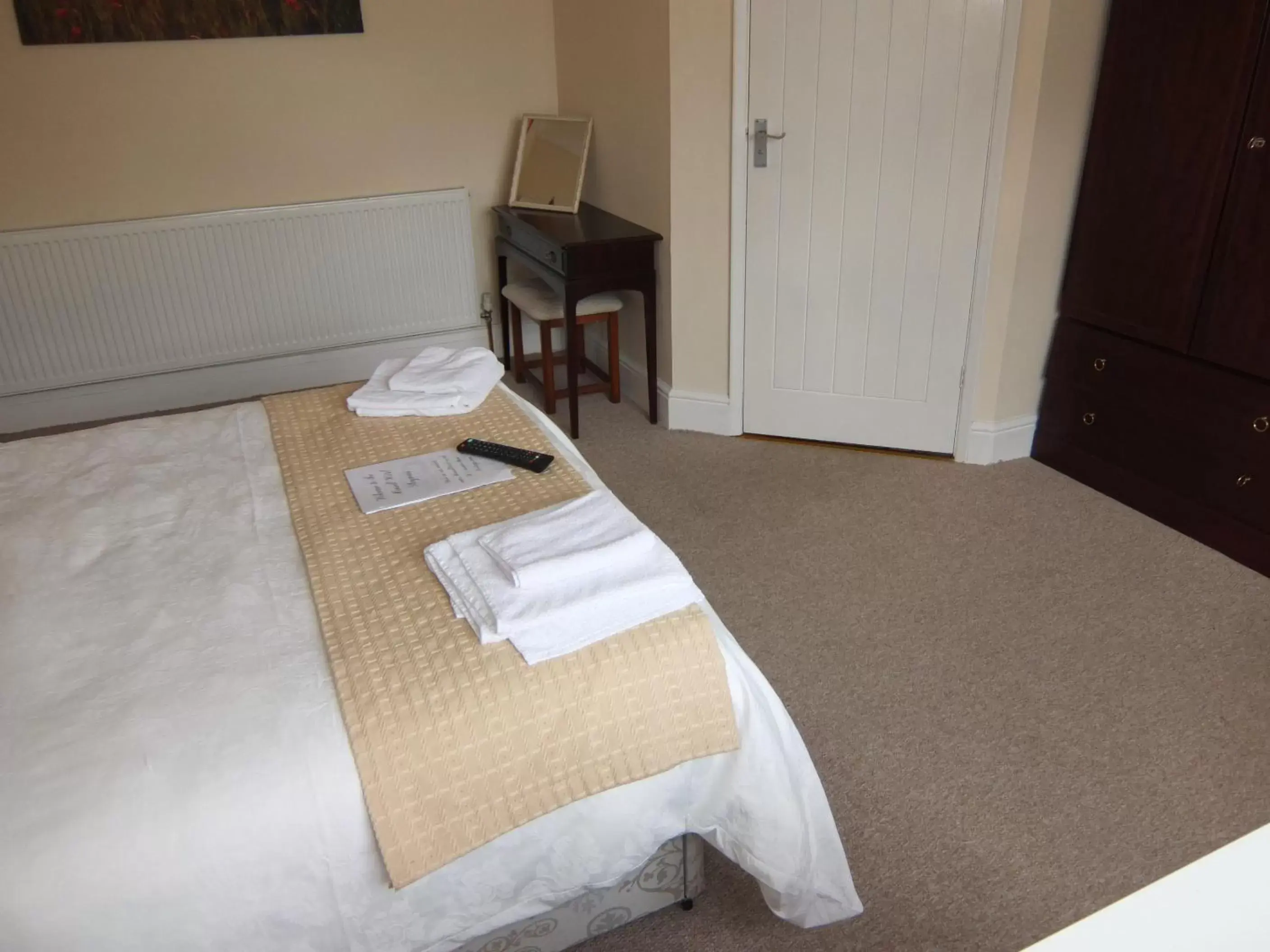 Bed in The Monsell Hotel