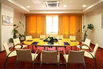 Business facilities in Palladion Hotel